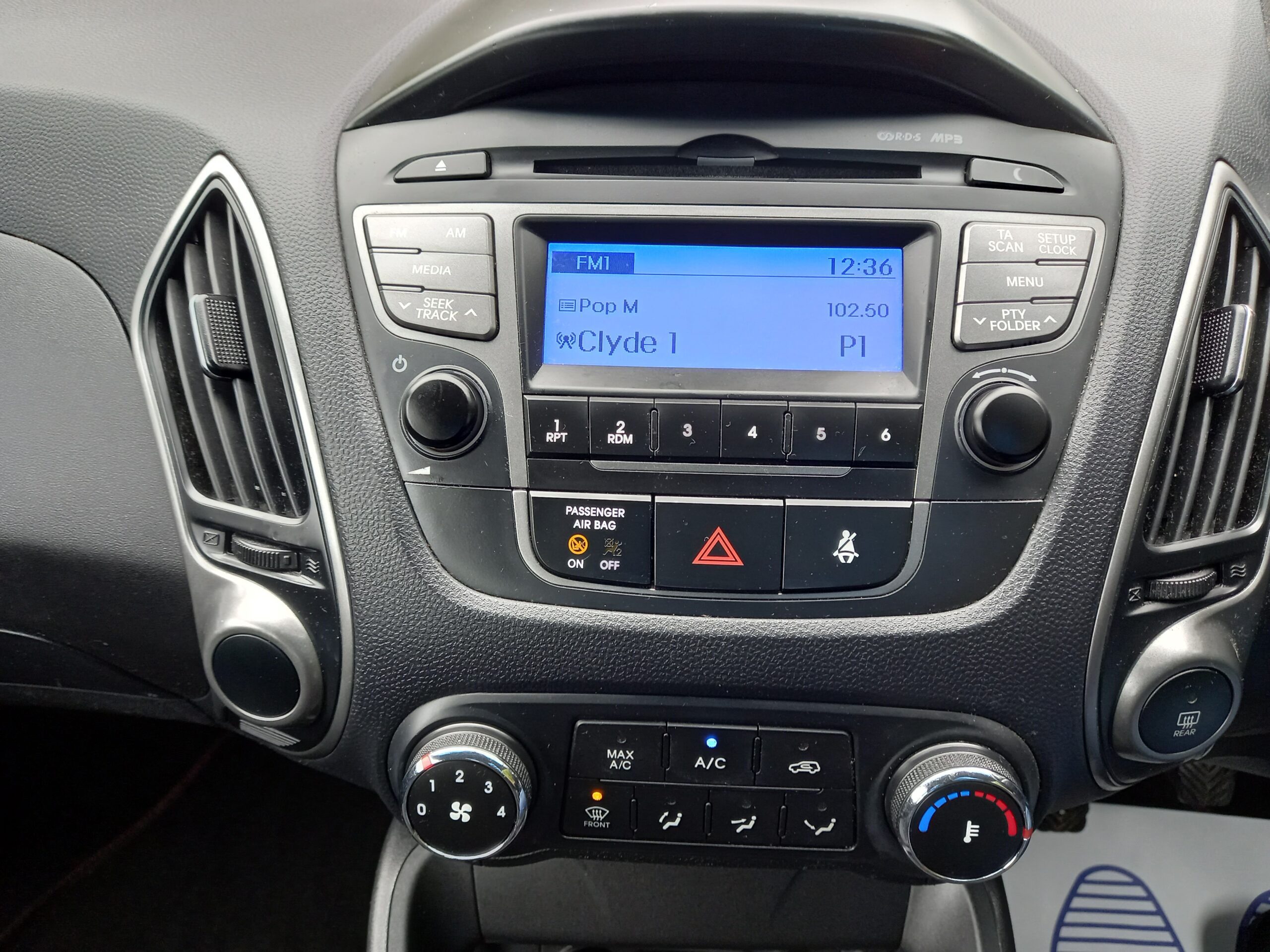 HYUNDAI IX35 1.6 GDI S 5dr 2WD petrol 2015 Service History 61,000 Miles 3 Months Warranty - Image 33