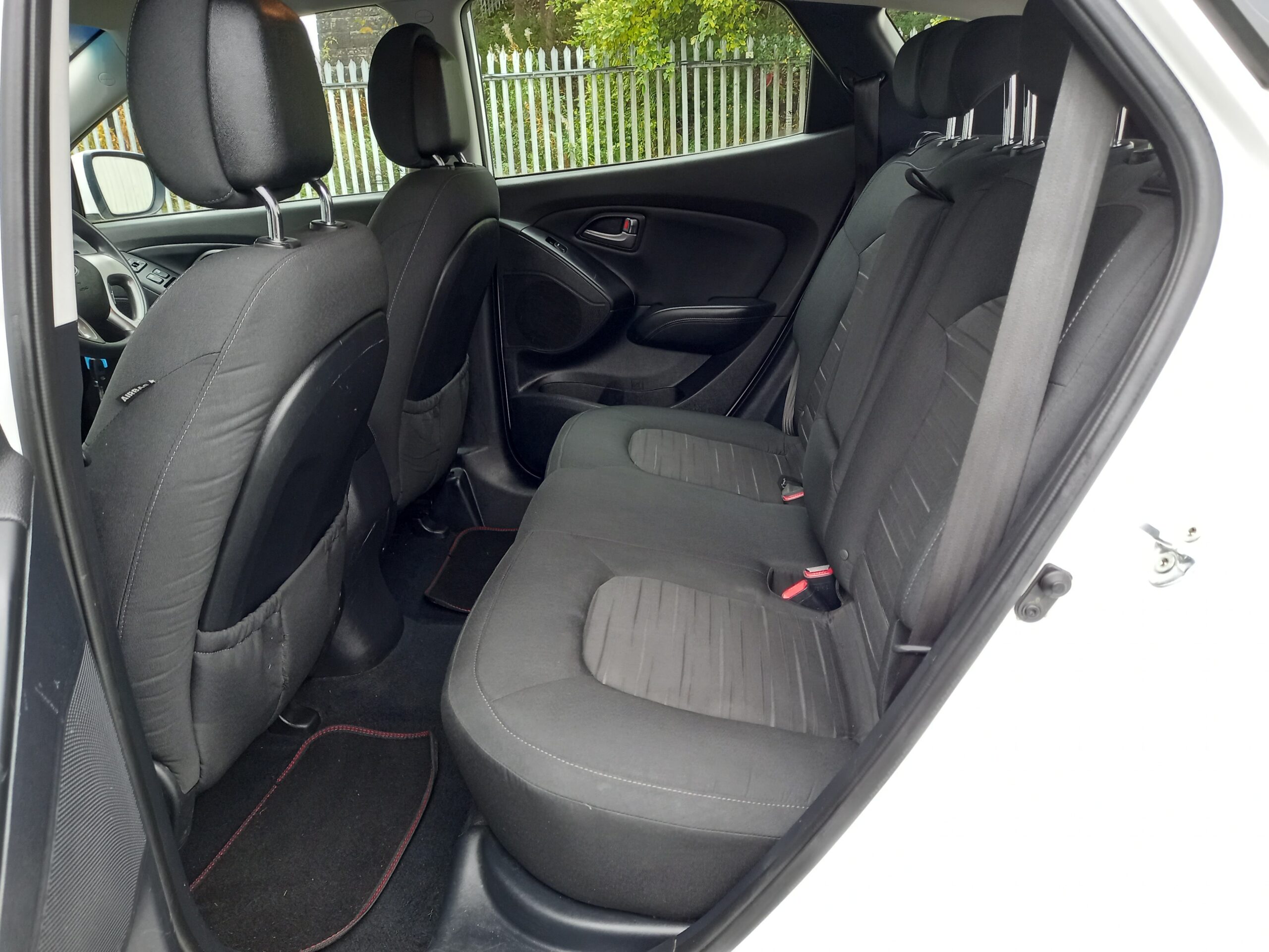 HYUNDAI IX35 1.6 GDI S 5dr 2WD petrol 2015 Service History 61,000 Miles 3 Months Warranty - Image 25