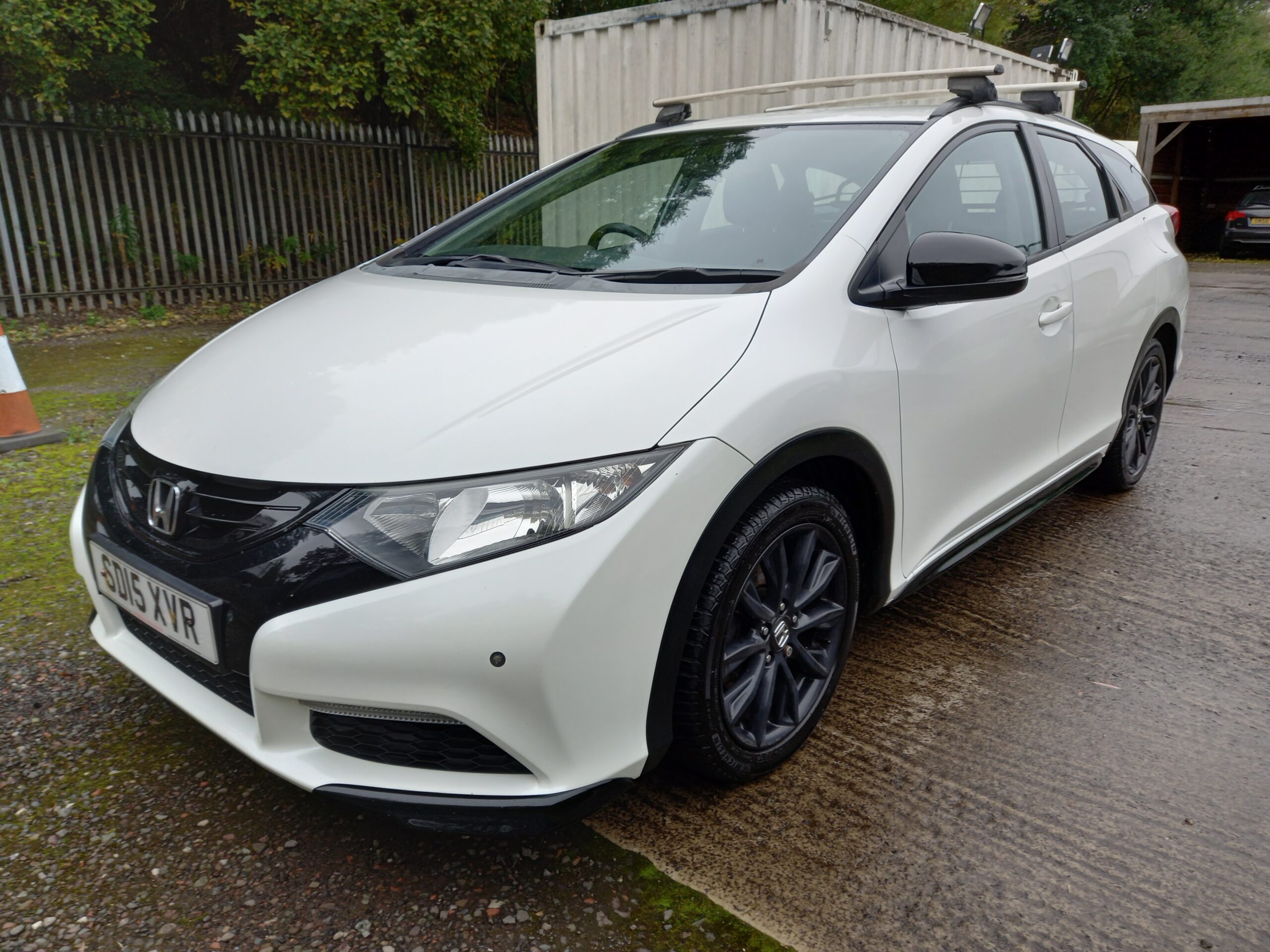HONDA CIVIC 1.6 i-DTEC Black Edition 5dr 2015 Estate 80,000 MILES Full Service History £20 tax 3 Months Warranty