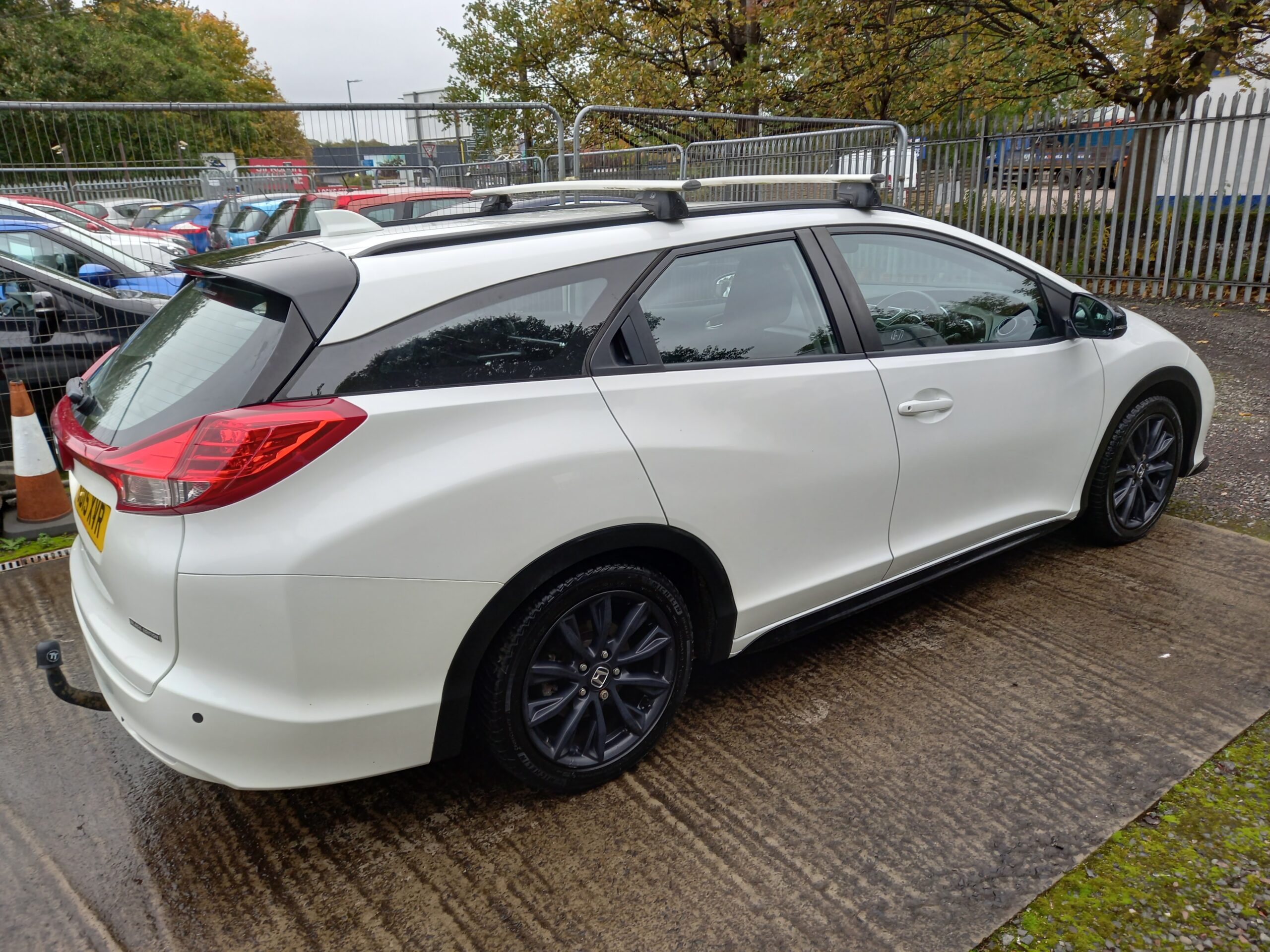 HONDA CIVIC 1.6 i-DTEC Black Edition 5dr 2015 Estate 80,000 MILES Full Service History £20 tax 3 Months Warranty - Image 7