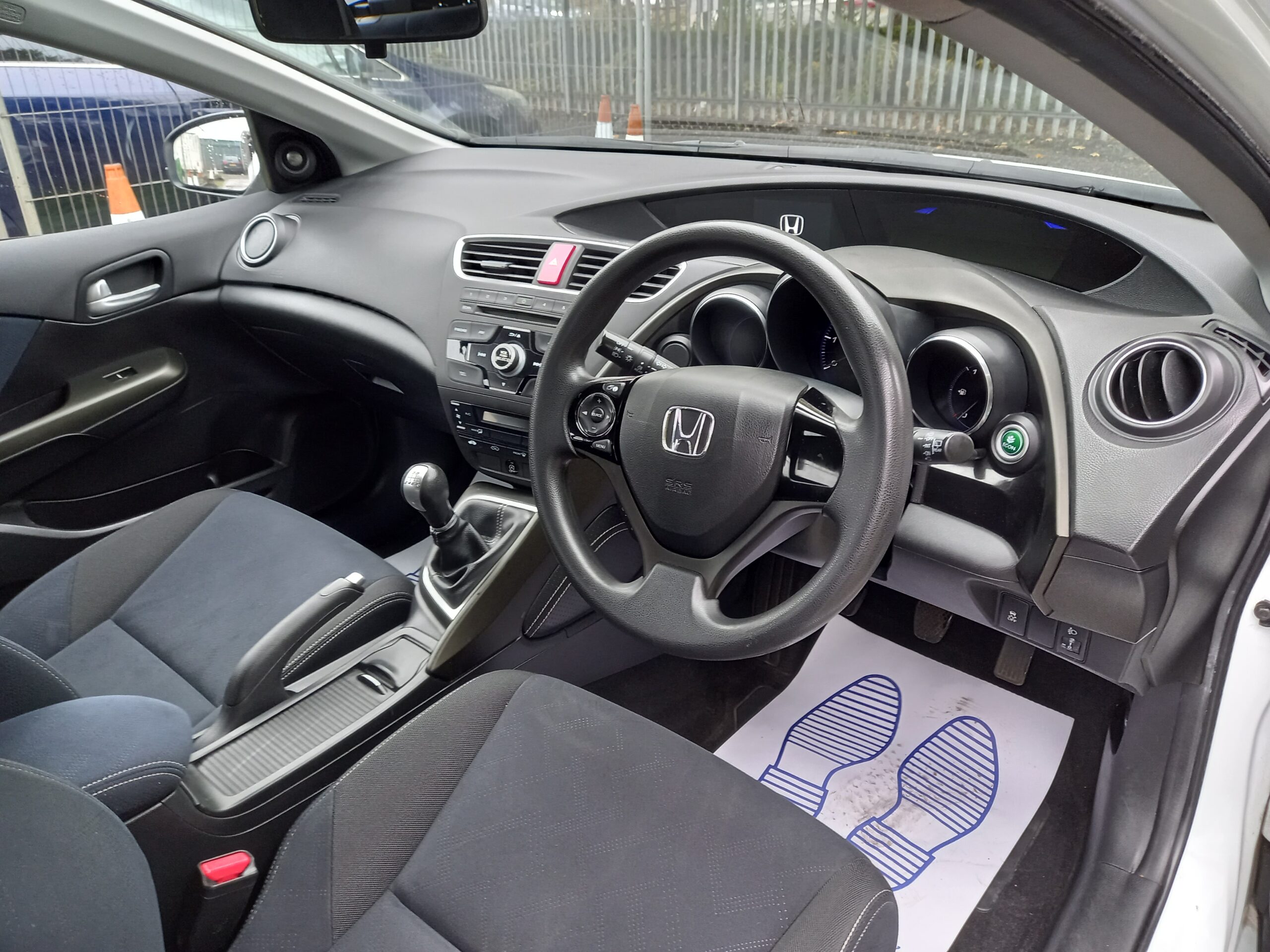 HONDA CIVIC 1.6 i-DTEC Black Edition 5dr 2015 Estate 80,000 MILES Full Service History £20 tax 3 Months Warranty - Image 13