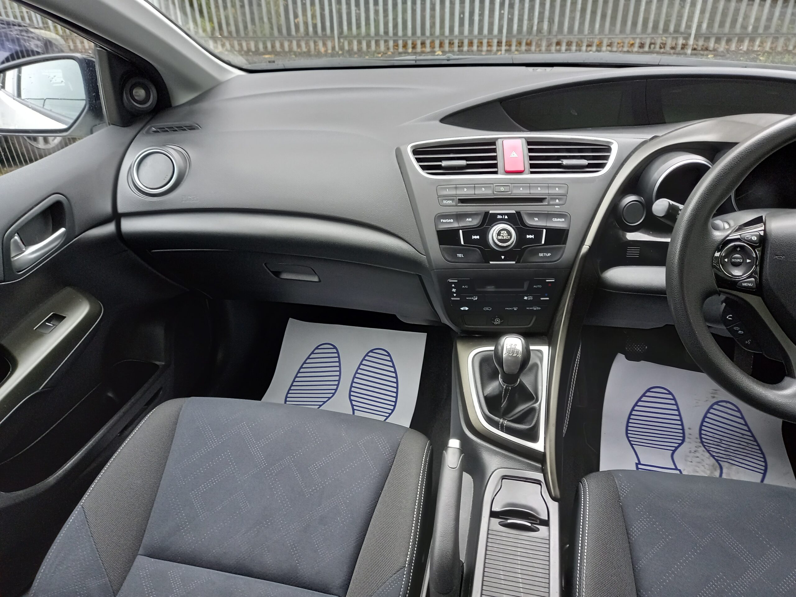 HONDA CIVIC 1.6 i-DTEC Black Edition 5dr 2015 Estate 80,000 MILES Full Service History £20 tax 3 Months Warranty - Image 16