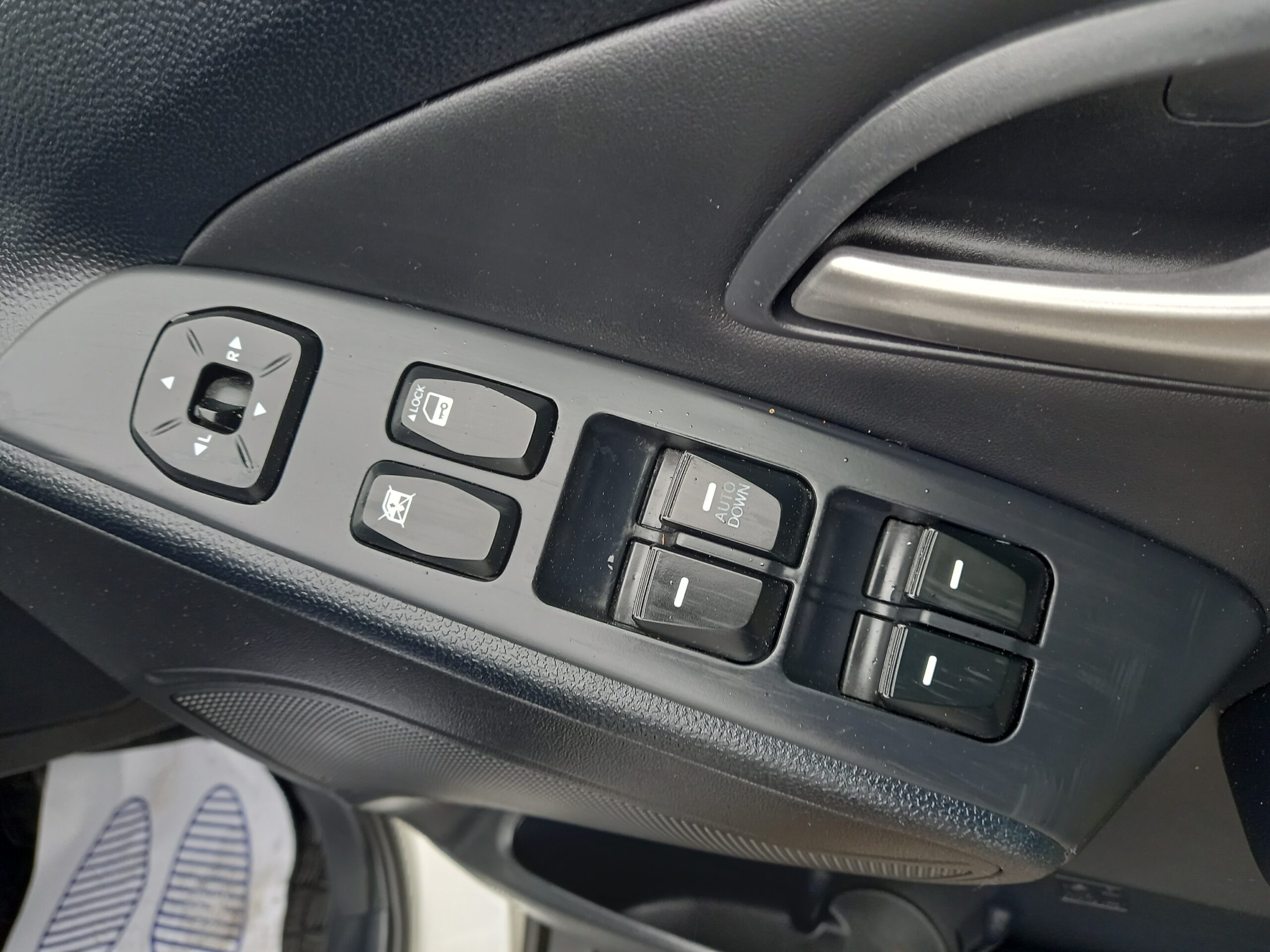 HYUNDAI IX35 1.7 CRDi Style 5dr 2WD 2013 86,000 Miles Full Service History 3 Months Warranty - Image 31