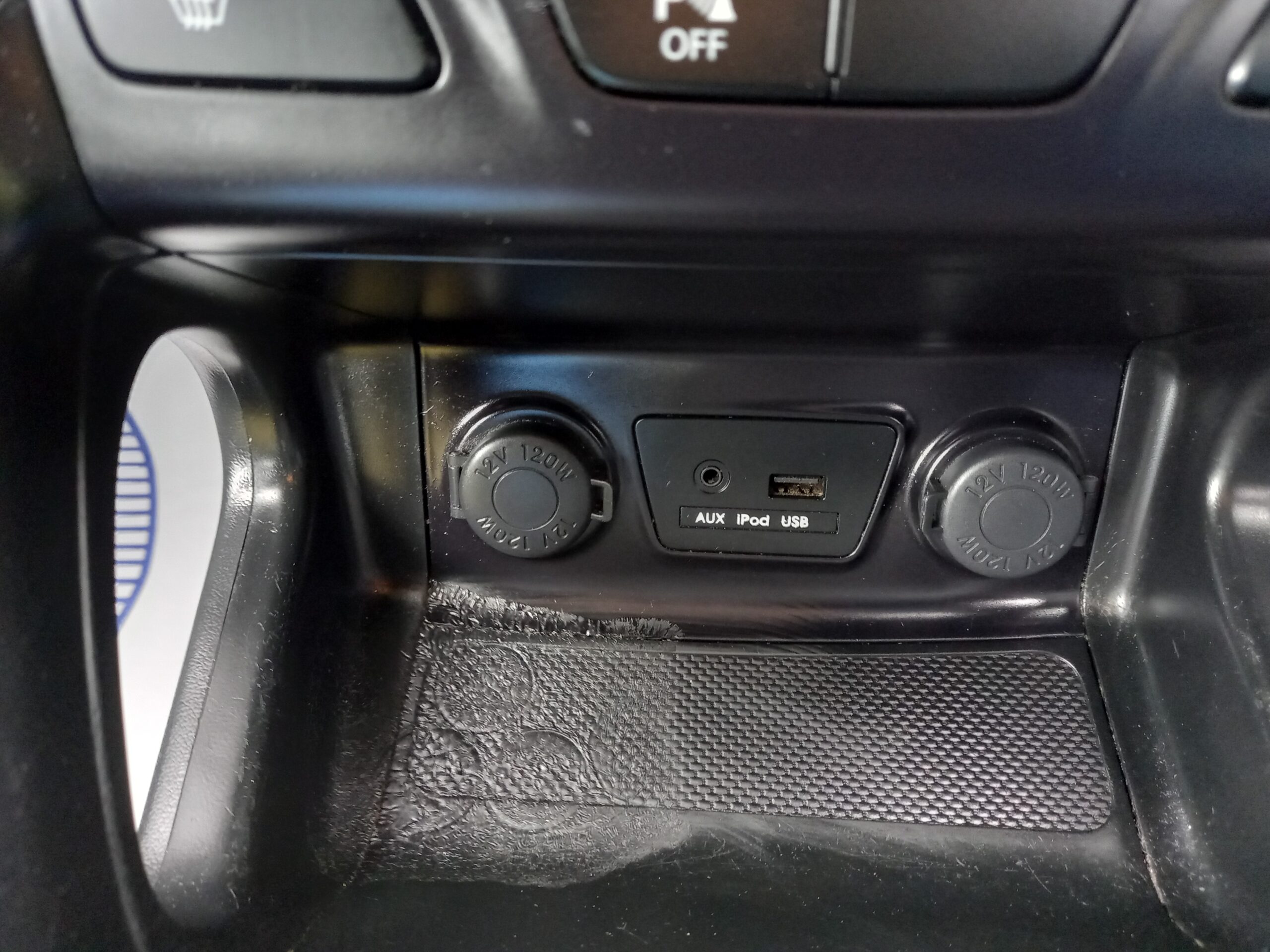 HYUNDAI IX35 1.7 CRDi Style 5dr 2WD 2013 86,000 Miles Full Service History 3 Months Warranty - Image 32