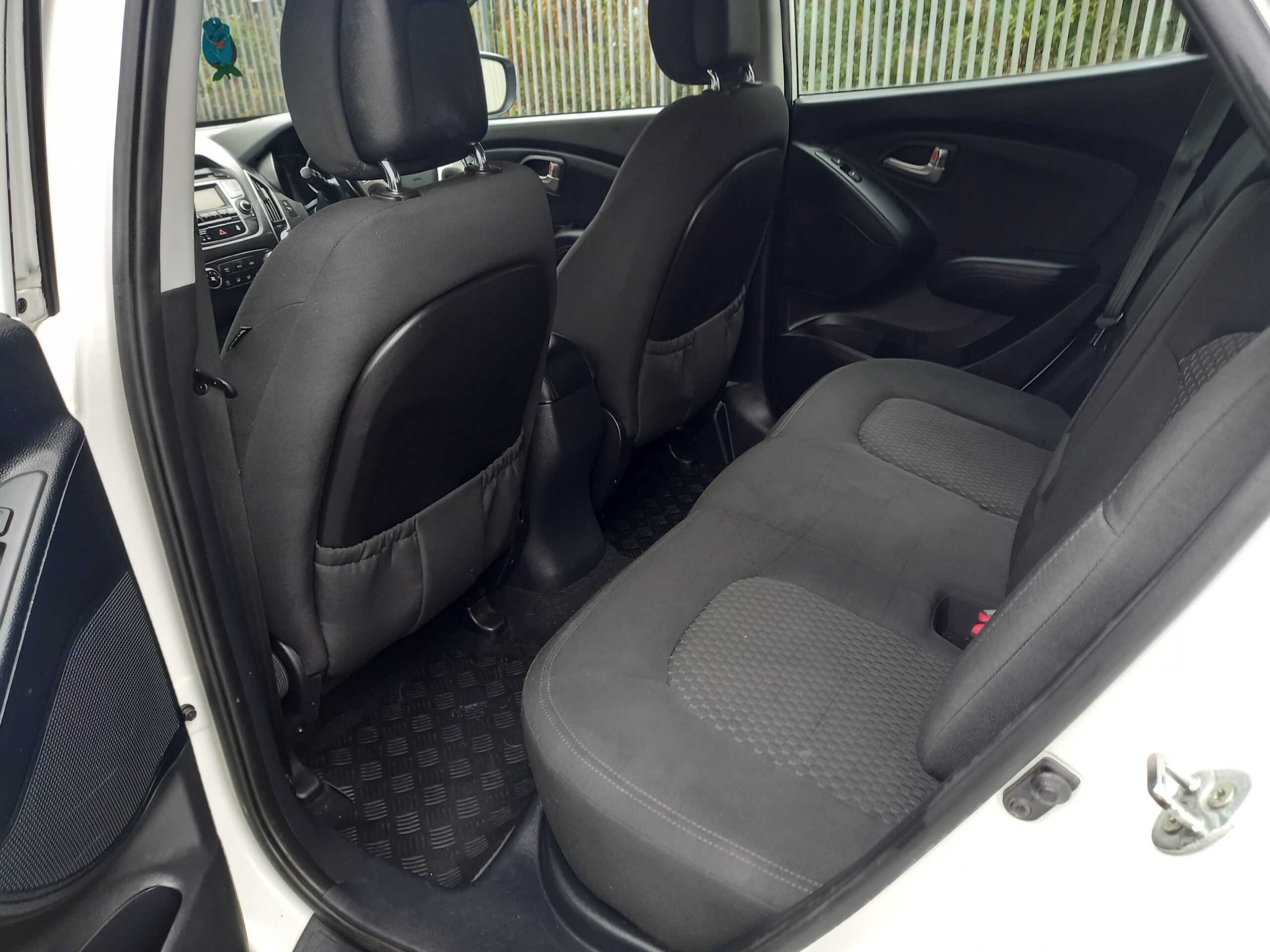 HYUNDAI IX35 1.7 CRDi Style 5dr 2WD 2013 86,000 Miles Full Service History 3 Months Warranty - Image 24