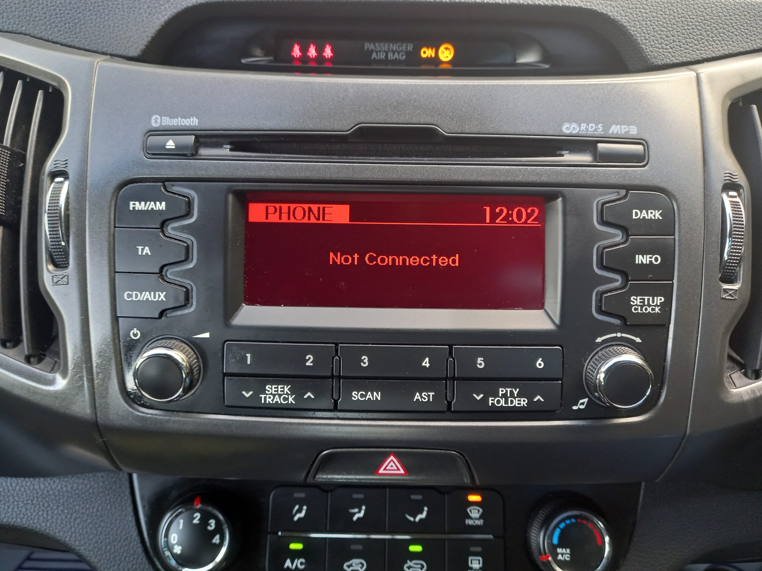 KIA SPORTAGE 1.7 CRDi ISG 1 5dr 2012 92,000 Miles Full Service History 3 Months Warranty - Image 26