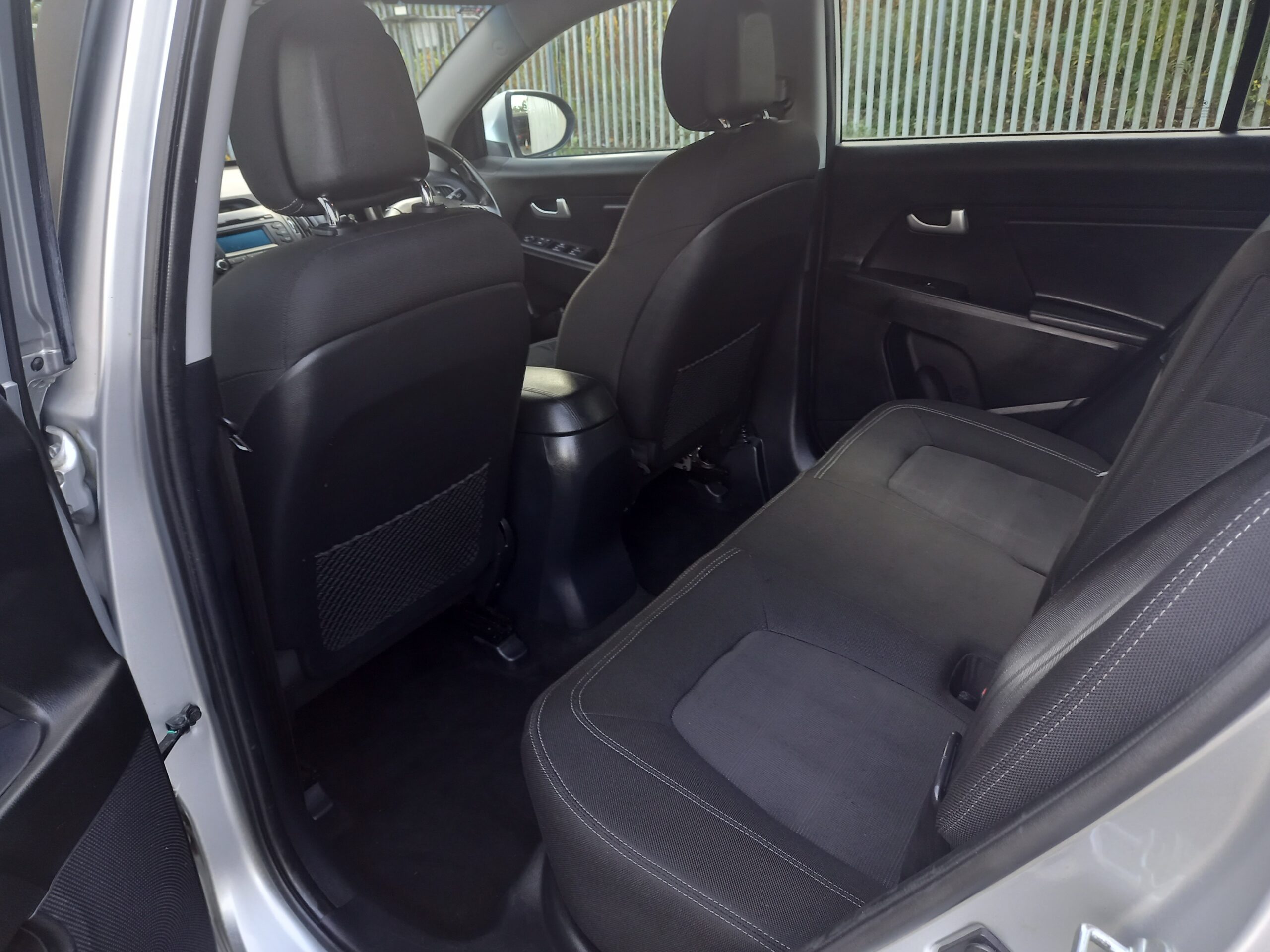 KIA SPORTAGE 1.7 CRDi ISG 1 5dr 2012 92,000 Miles Full Service History 3 Months Warranty - Image 24