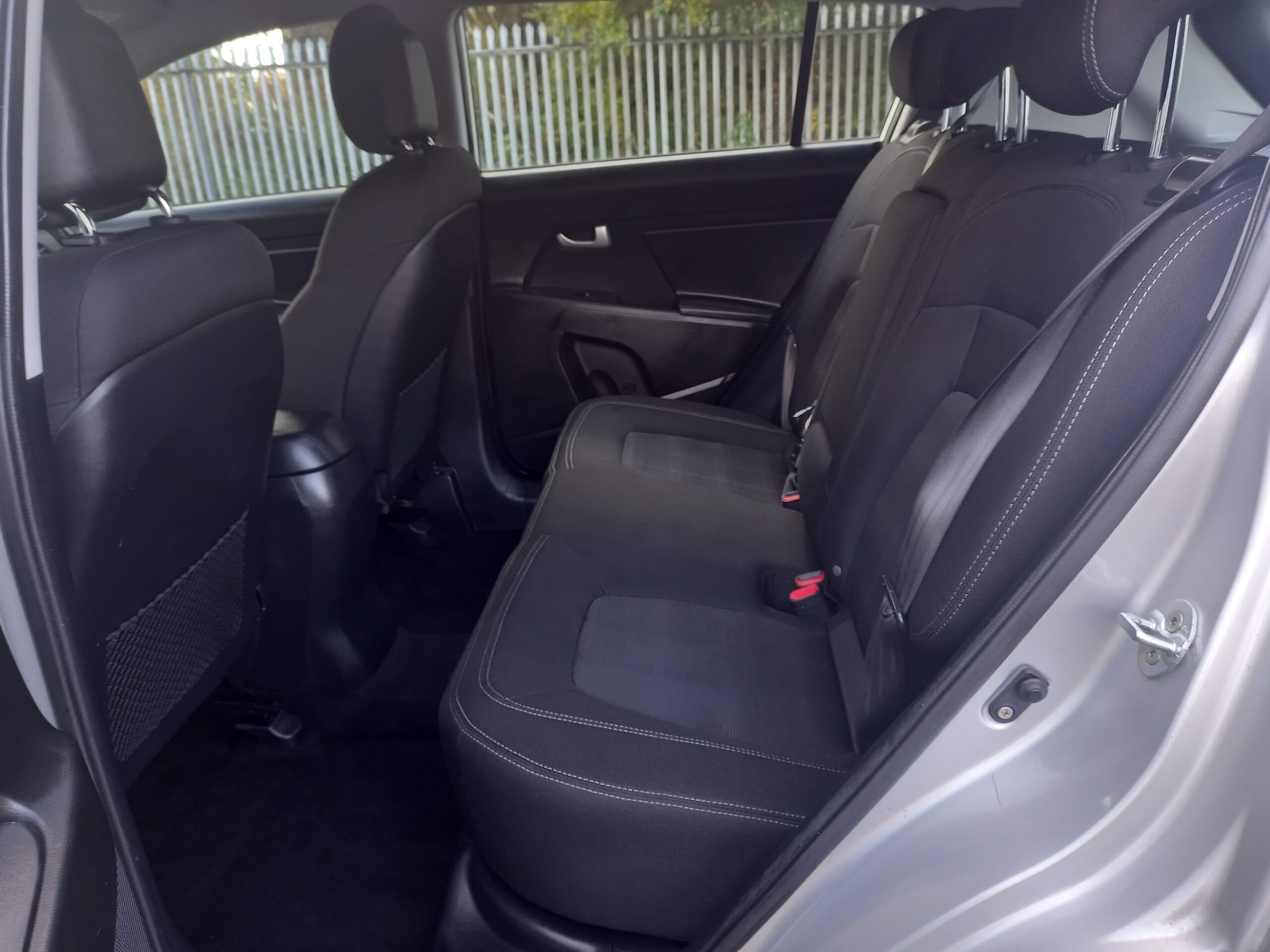 KIA SPORTAGE 1.7 CRDi ISG 1 5dr 2012 92,000 Miles Full Service History 3 Months Warranty - Image 23