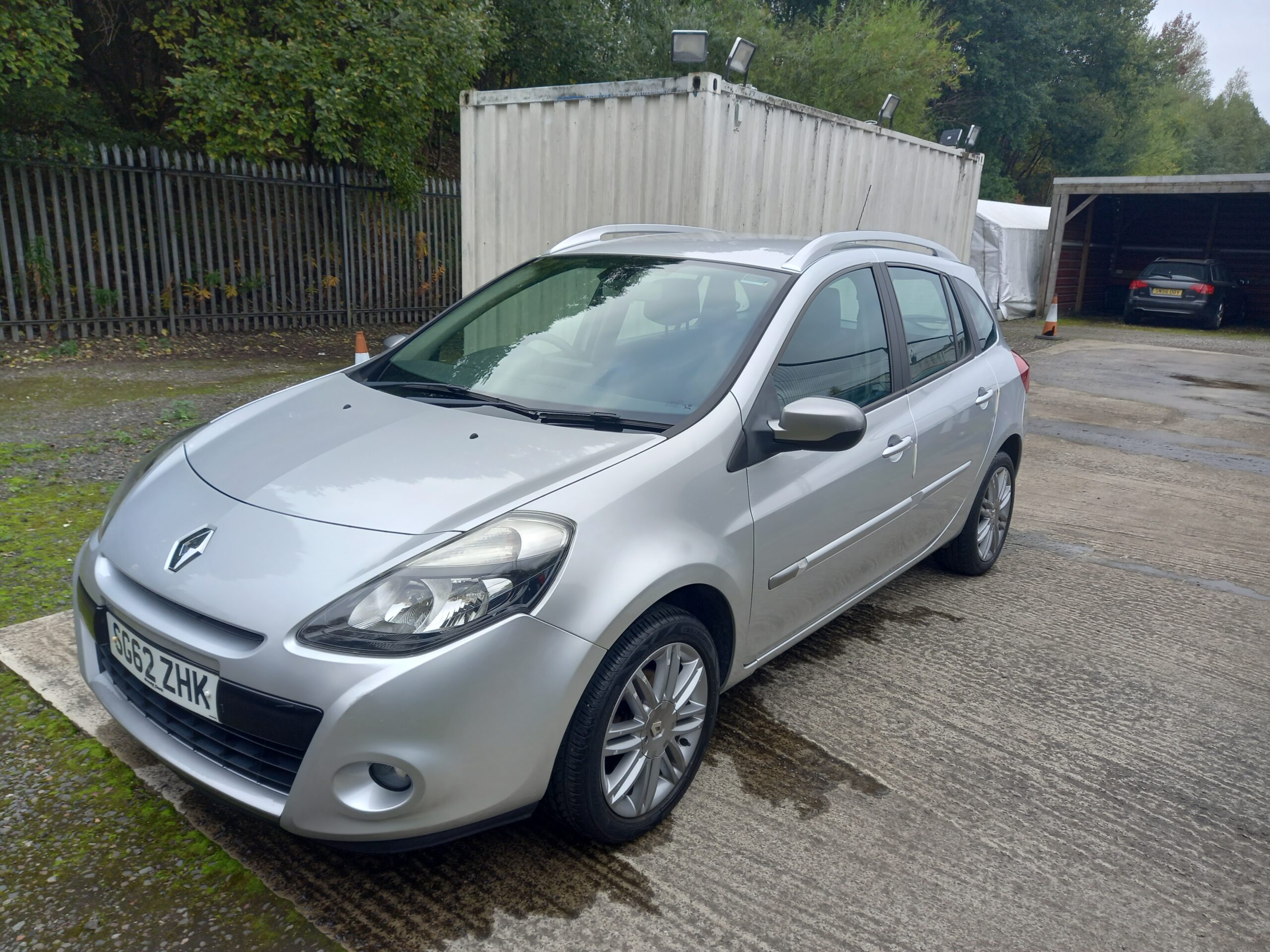 RENAULT CLIO 1.2 16V Dynamique TomTom 5dr Estate 2012 57,000 Miles Service History 3 Months Warranty - Image 3