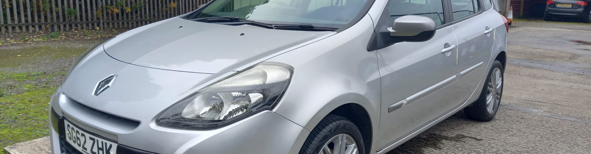 RENAULT CLIO 1.2 16V Dynamique TomTom 5dr Estate 2012 57,000 Miles Service History 3 Months Warranty