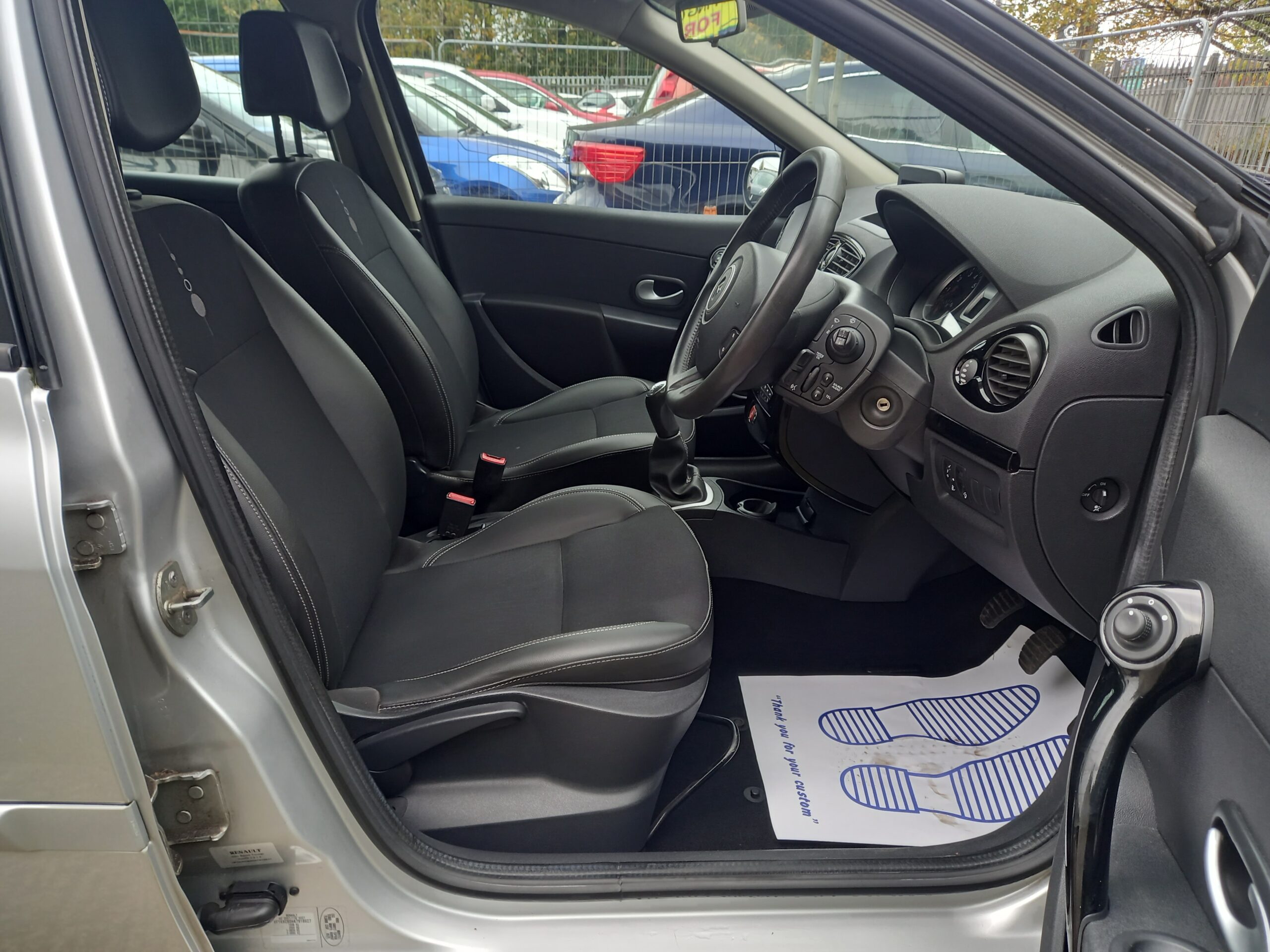 RENAULT CLIO 1.2 16V Dynamique TomTom 5dr Estate 2012 57,000 Miles Service History 3 Months Warranty - Image 14