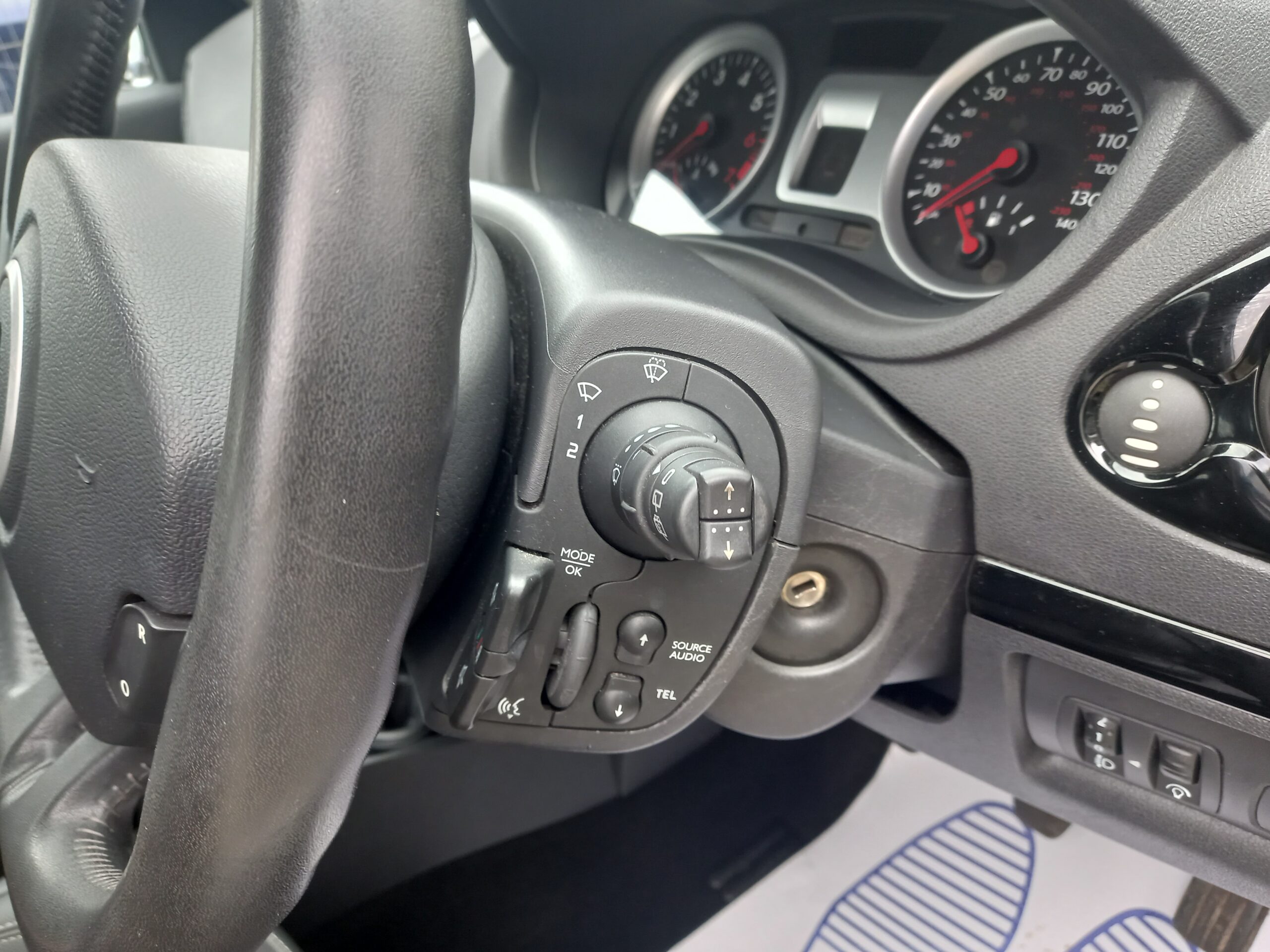 RENAULT CLIO 1.2 16V Dynamique TomTom 5dr Estate 2012 57,000 Miles Service History 3 Months Warranty - Image 37