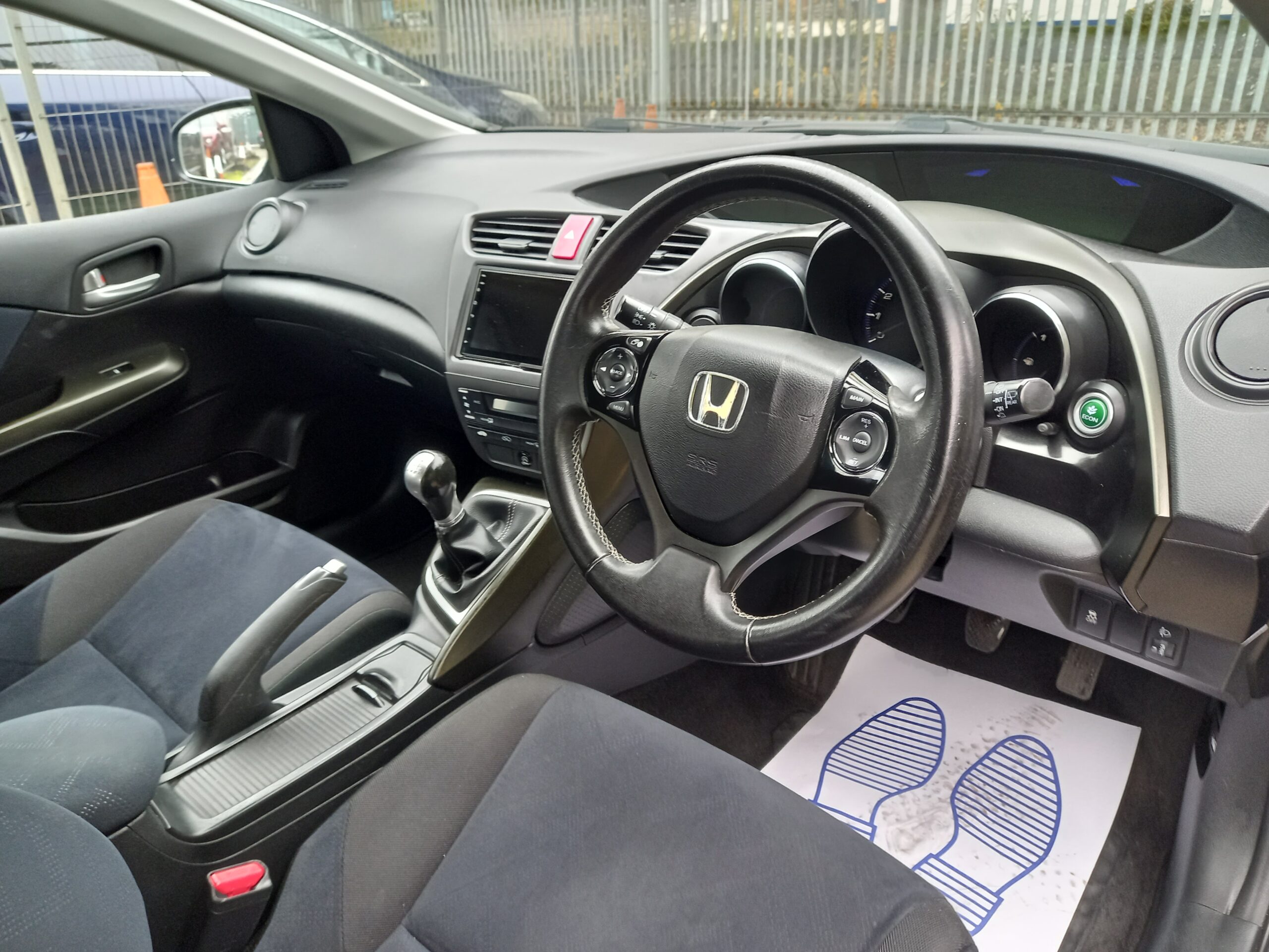 HONDA CIVIC 1.4 i-VTEC SE 5dr 2012 136,000 Miles Service history 3 Months Warranty - Image 13