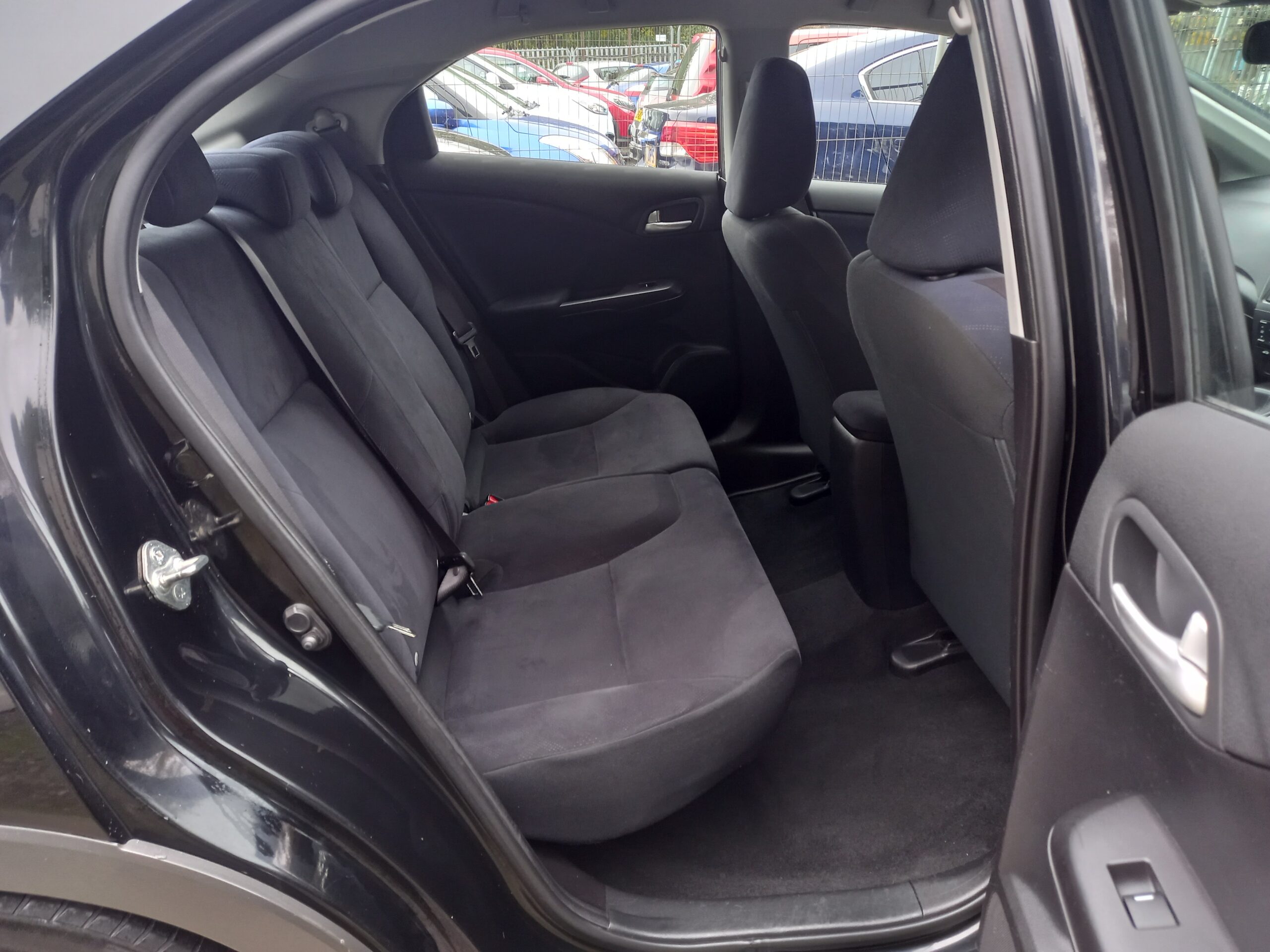 HONDA CIVIC 1.4 i-VTEC SE 5dr 2012 136,000 Miles Service history 3 Months Warranty - Image 21