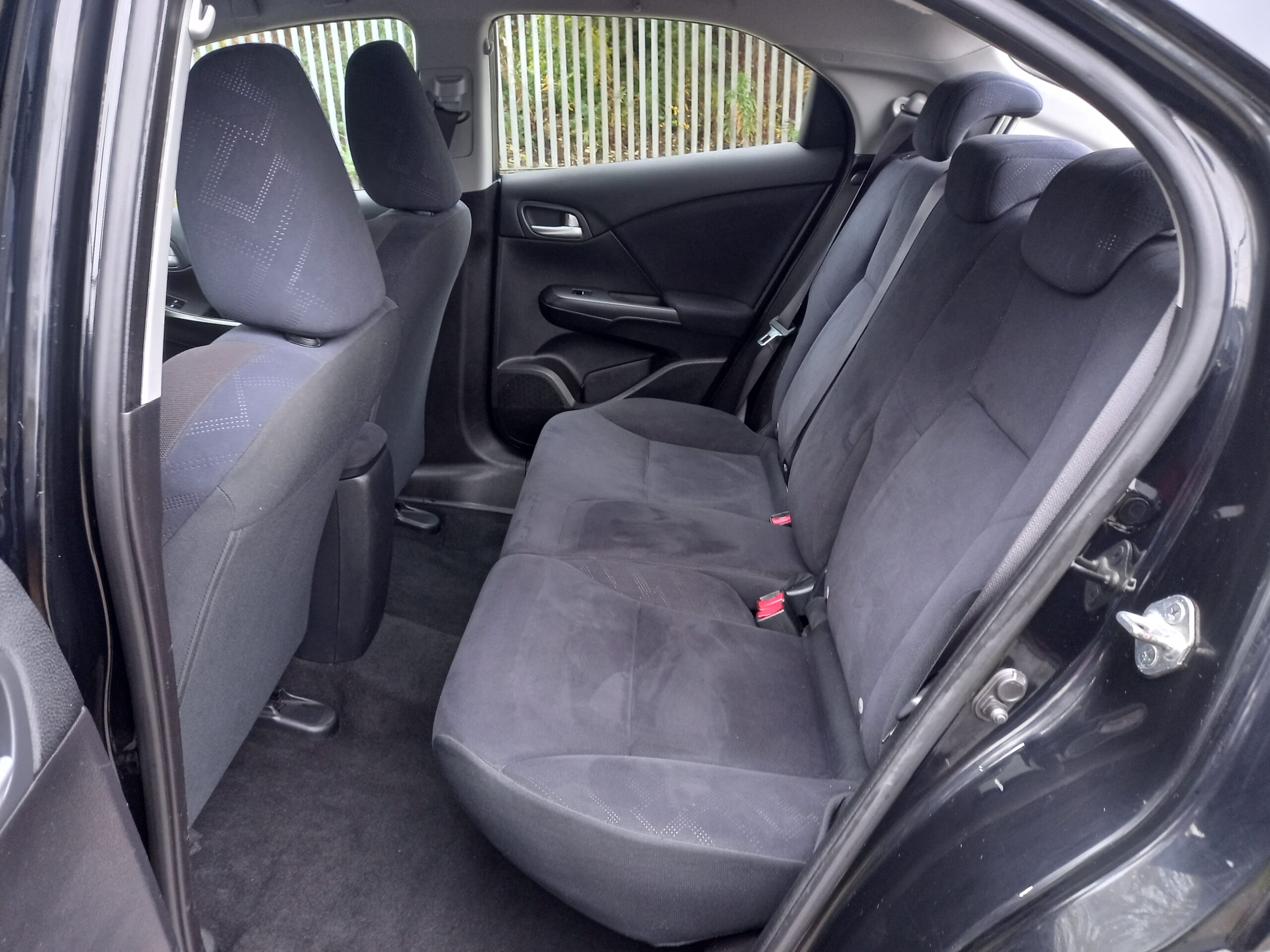 HONDA CIVIC 1.4 i-VTEC SE 5dr 2012 136,000 Miles Service history 3 Months Warranty - Image 27