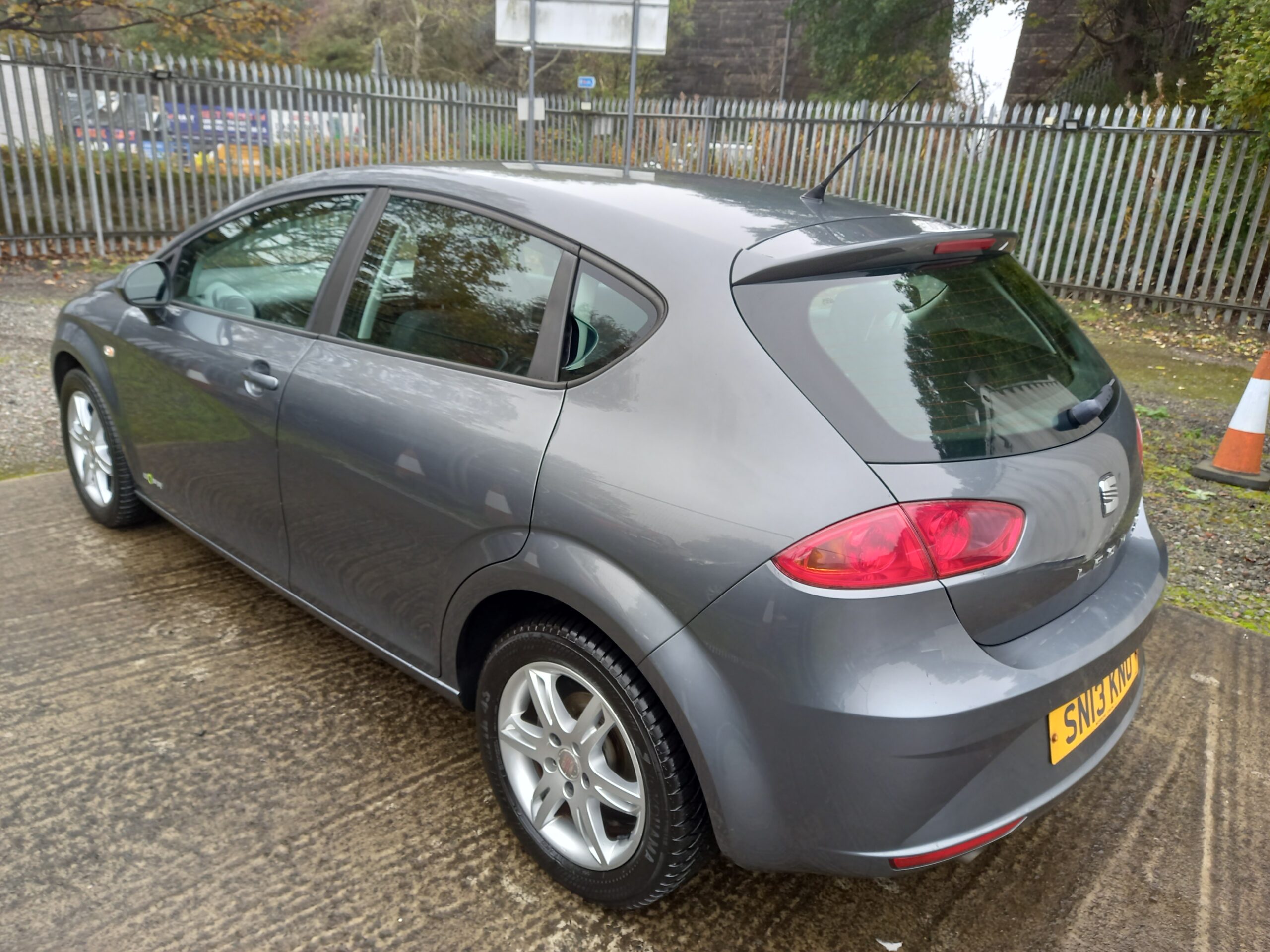 SEAT LEON 1.6 TDI CR Ecomotive S Copa 5dr 2013 90,000 Miles Service History £20 tax 3 Months Warranty - Image 4