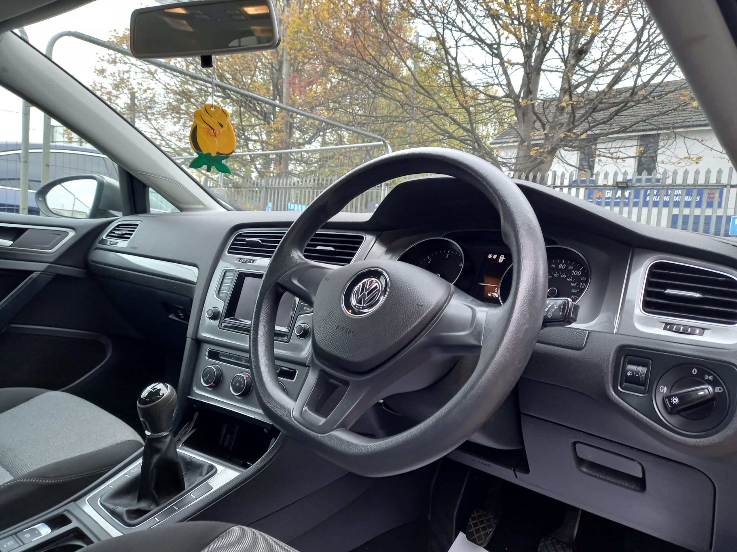 VOLKSWAGEN GOLF 1.6 TDI 105 S 5dr 2015 127,000 Miles Full Service History £20 tax 3 Months Warranty - Image 12