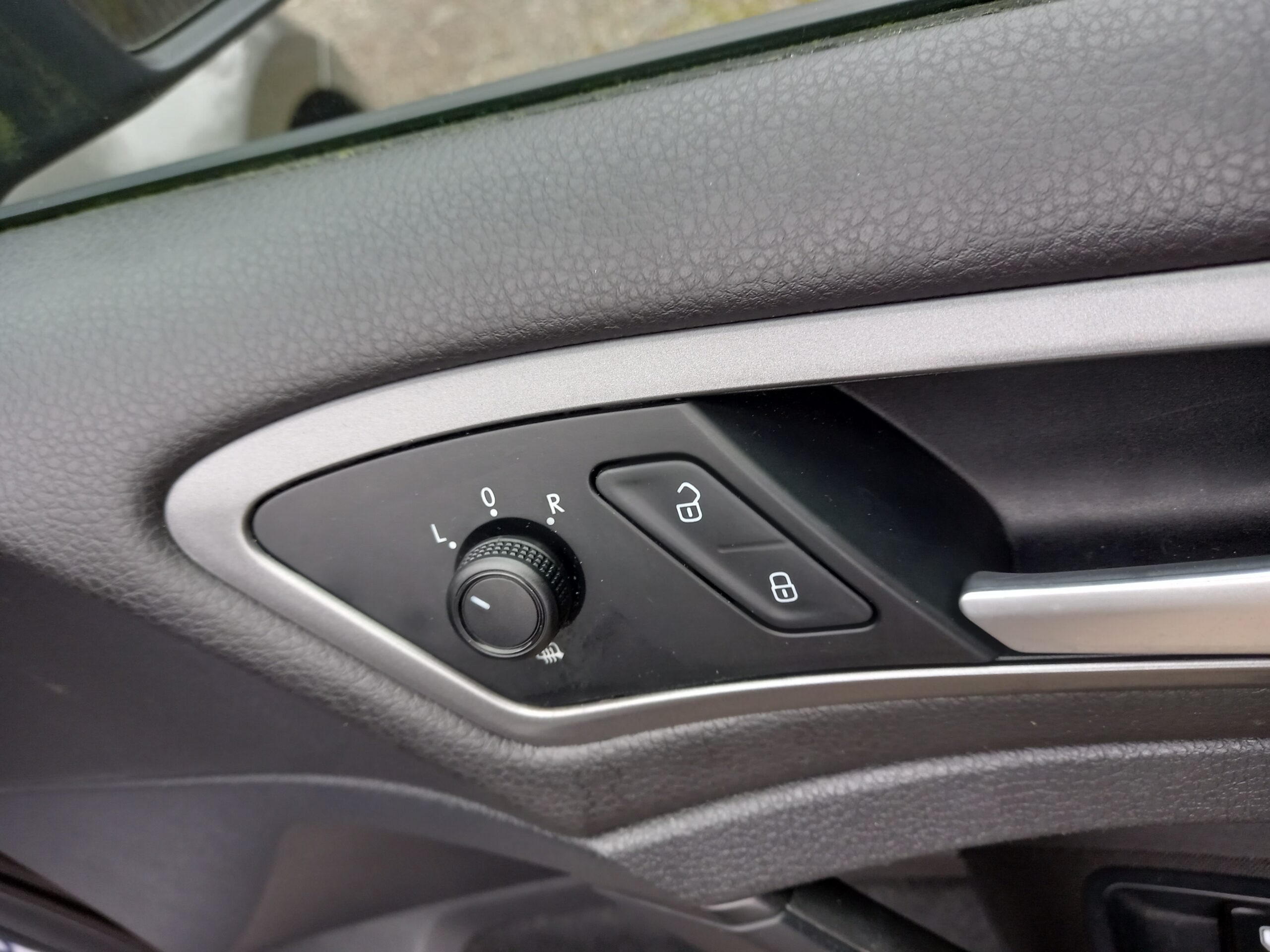 VOLKSWAGEN GOLF 1.6 TDI 105 S 5dr 2015 127,000 Miles Full Service History £20 tax 3 Months Warranty - Image 34