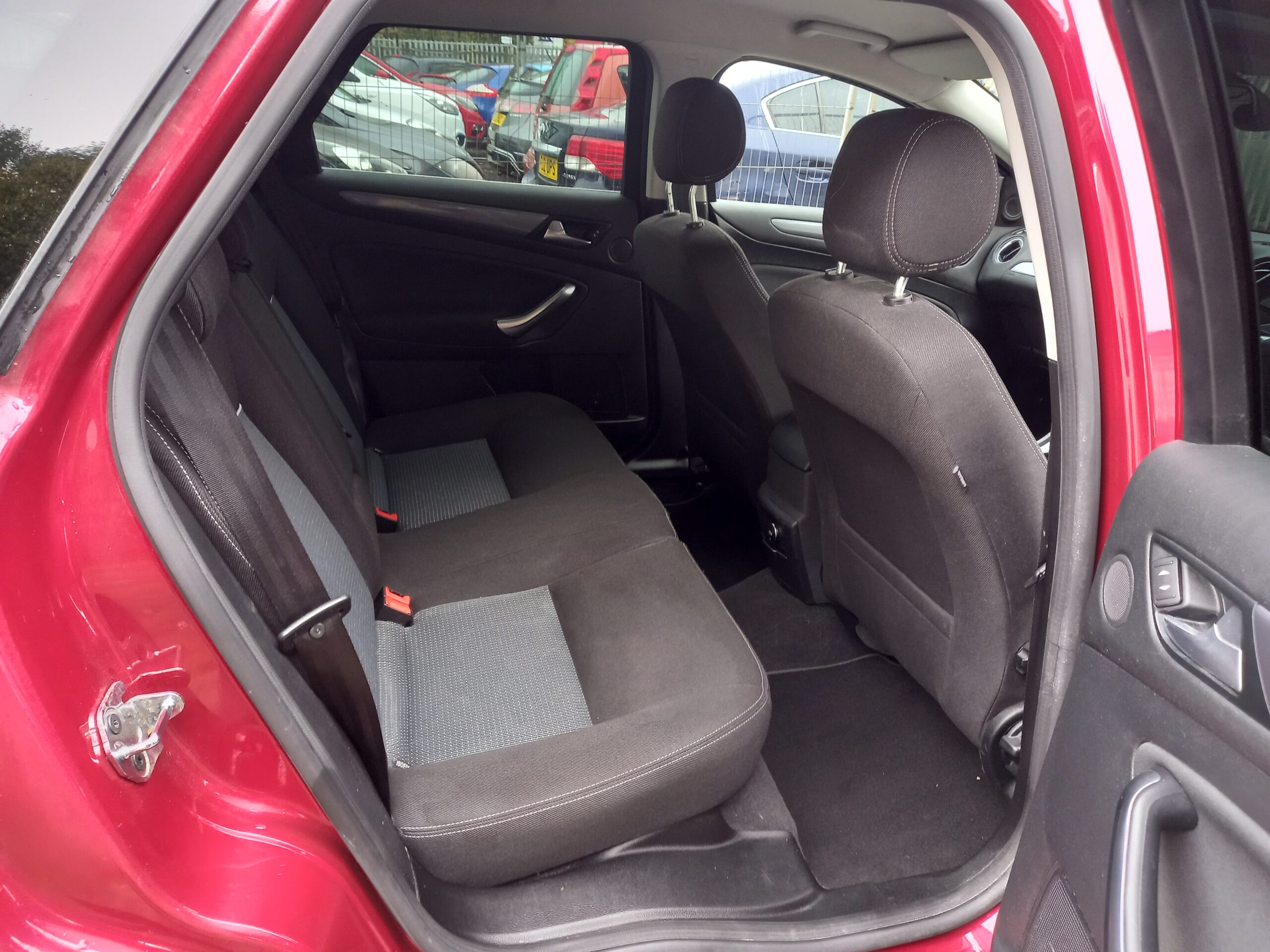 FORD MONDEO 2.0 TDCi 140 Zetec Business Edition 5dr Estate 125,000 Miles Full Service History £35 tax 3 Months Warranty - Image 20