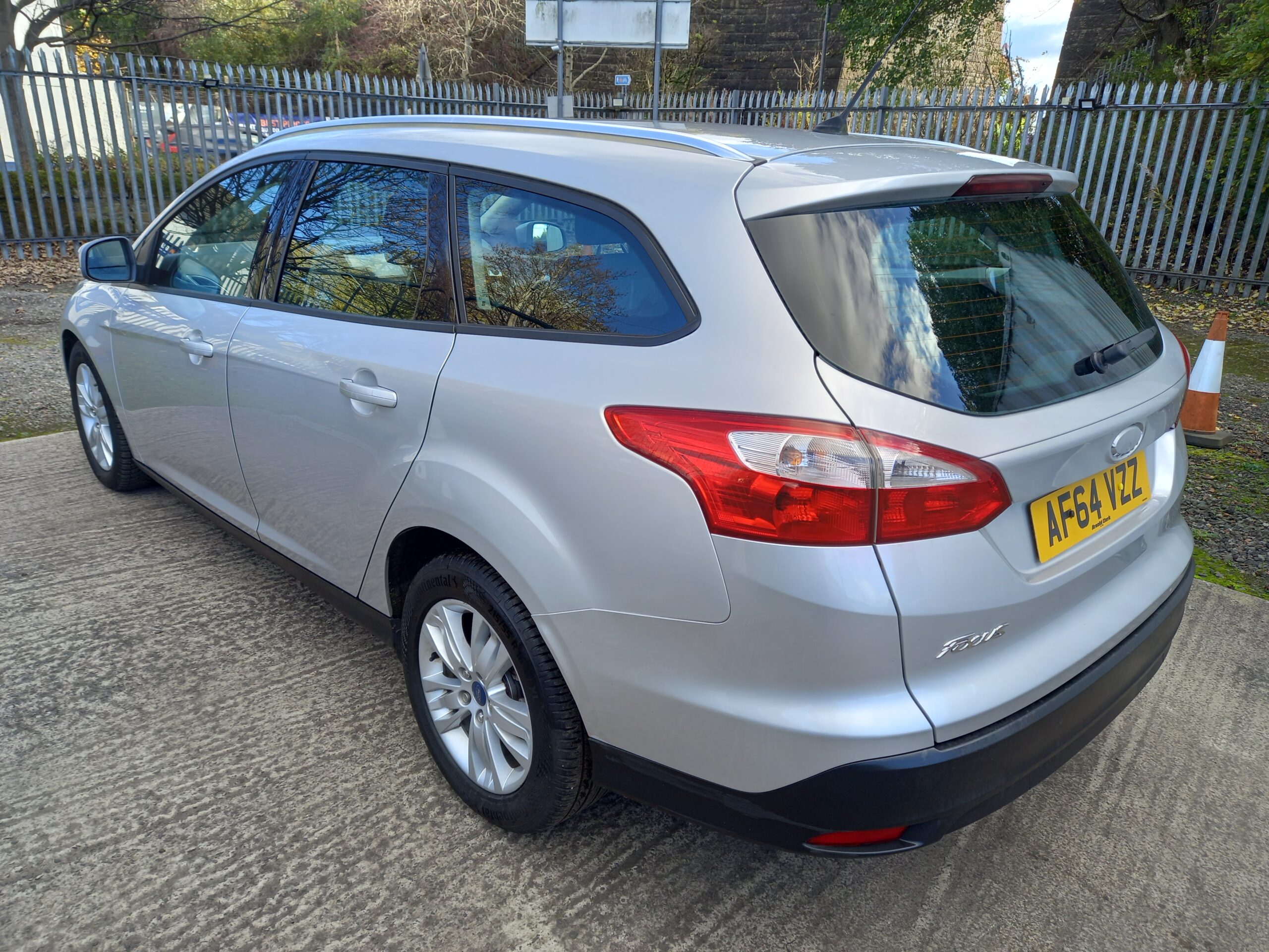 FORD FOCUS 1.6 TDCi Edge 5dr 2014 87,000 Miles Full Service History £20 tax 3 Months Warranty - Image 4
