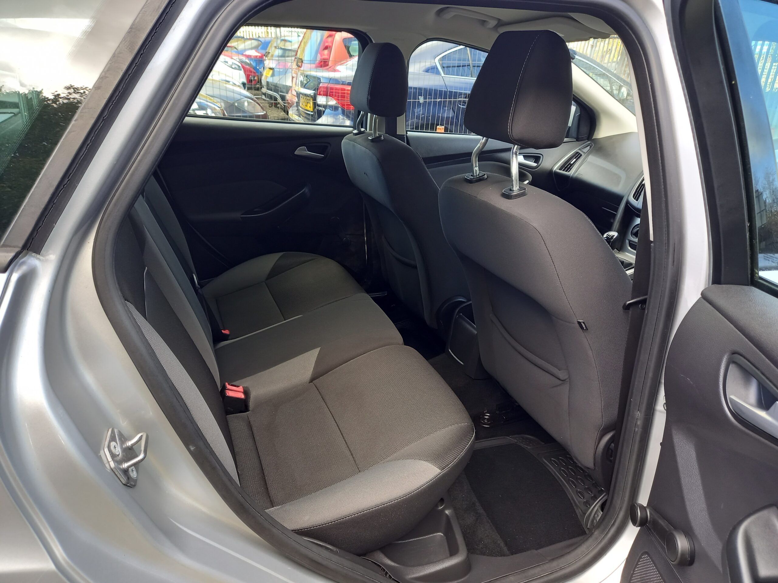 FORD FOCUS 1.6 TDCi Edge 5dr 2014 87,000 Miles Full Service History £20 tax 3 Months Warranty - Image 19