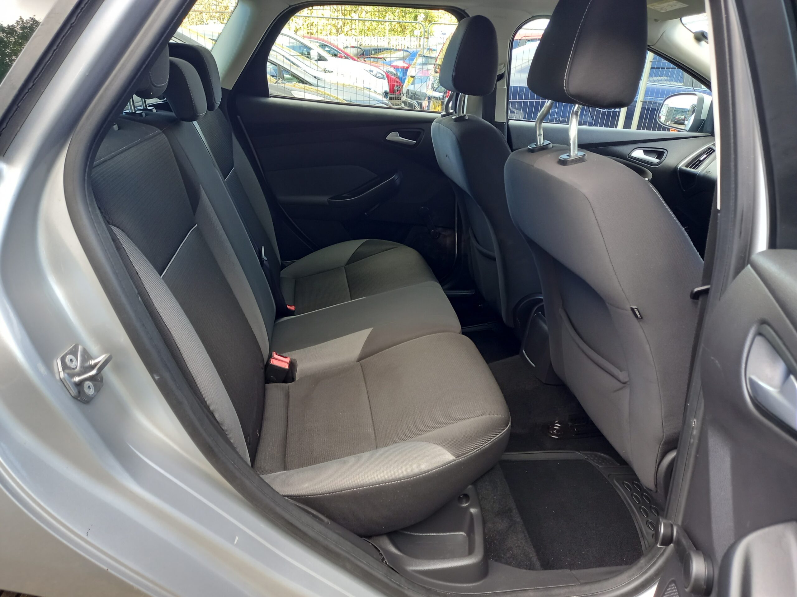 FORD FOCUS 1.6 TDCi Edge 5dr 2014 87,000 Miles Full Service History £20 tax 3 Months Warranty - Image 18