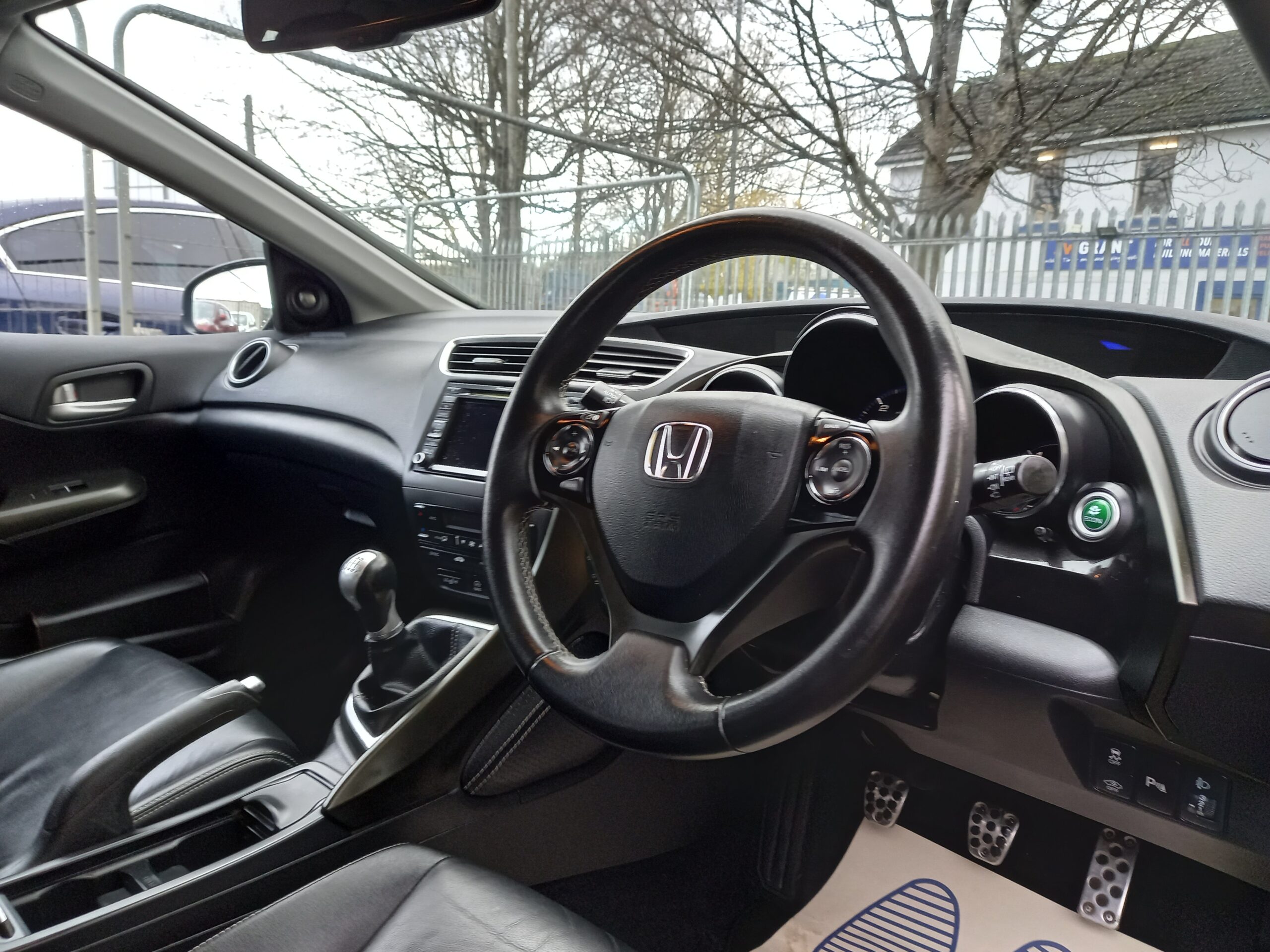 HONDA CIVIC 1.6 i-DTEC SR 5dr 2015 99,000 Miles Full Service History £20 Road Tax 3 Months Warranty - Image 13