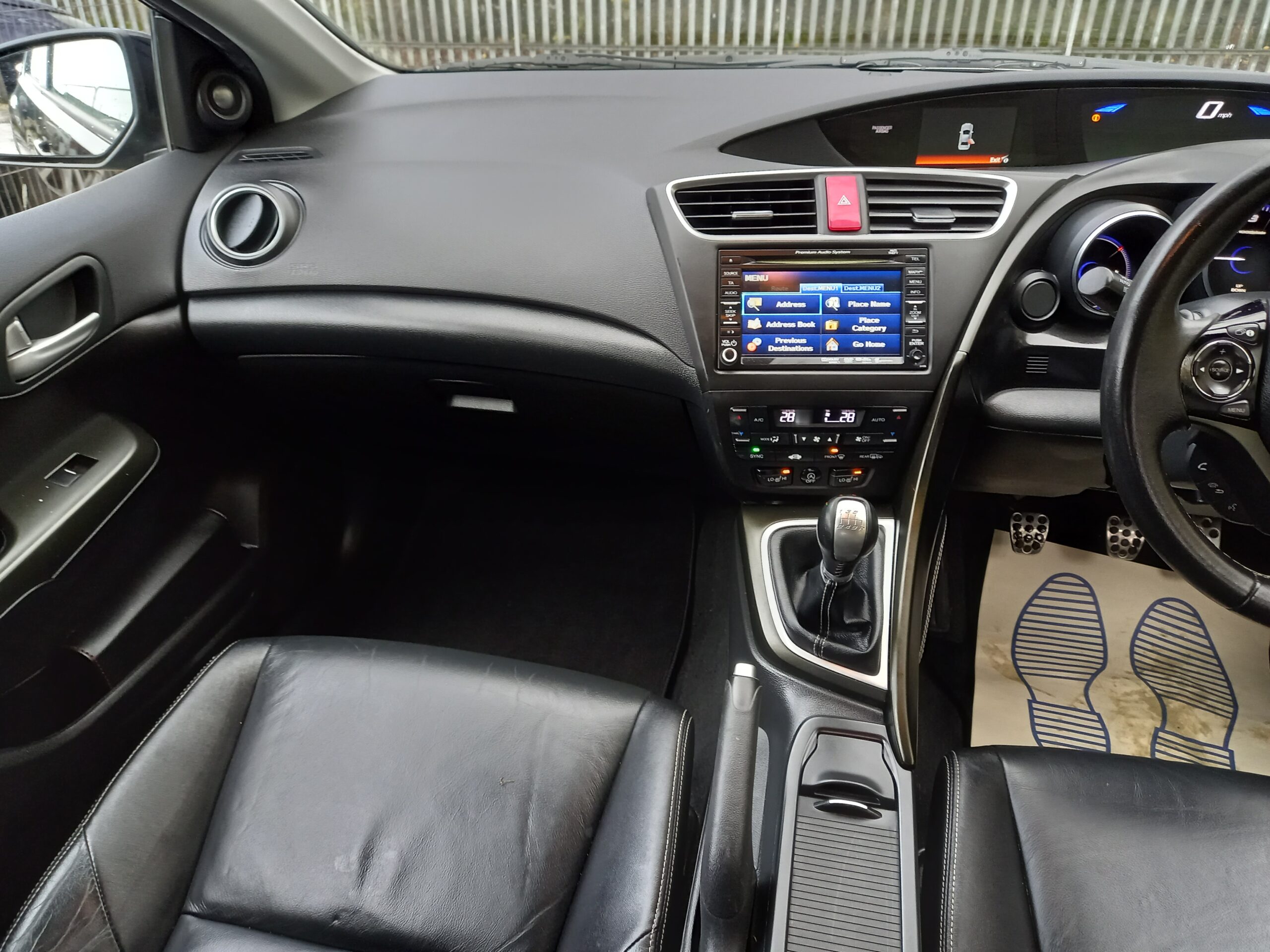 HONDA CIVIC 1.6 i-DTEC SR 5dr 2015 99,000 Miles Full Service History £20 Road Tax 3 Months Warranty - Image 17