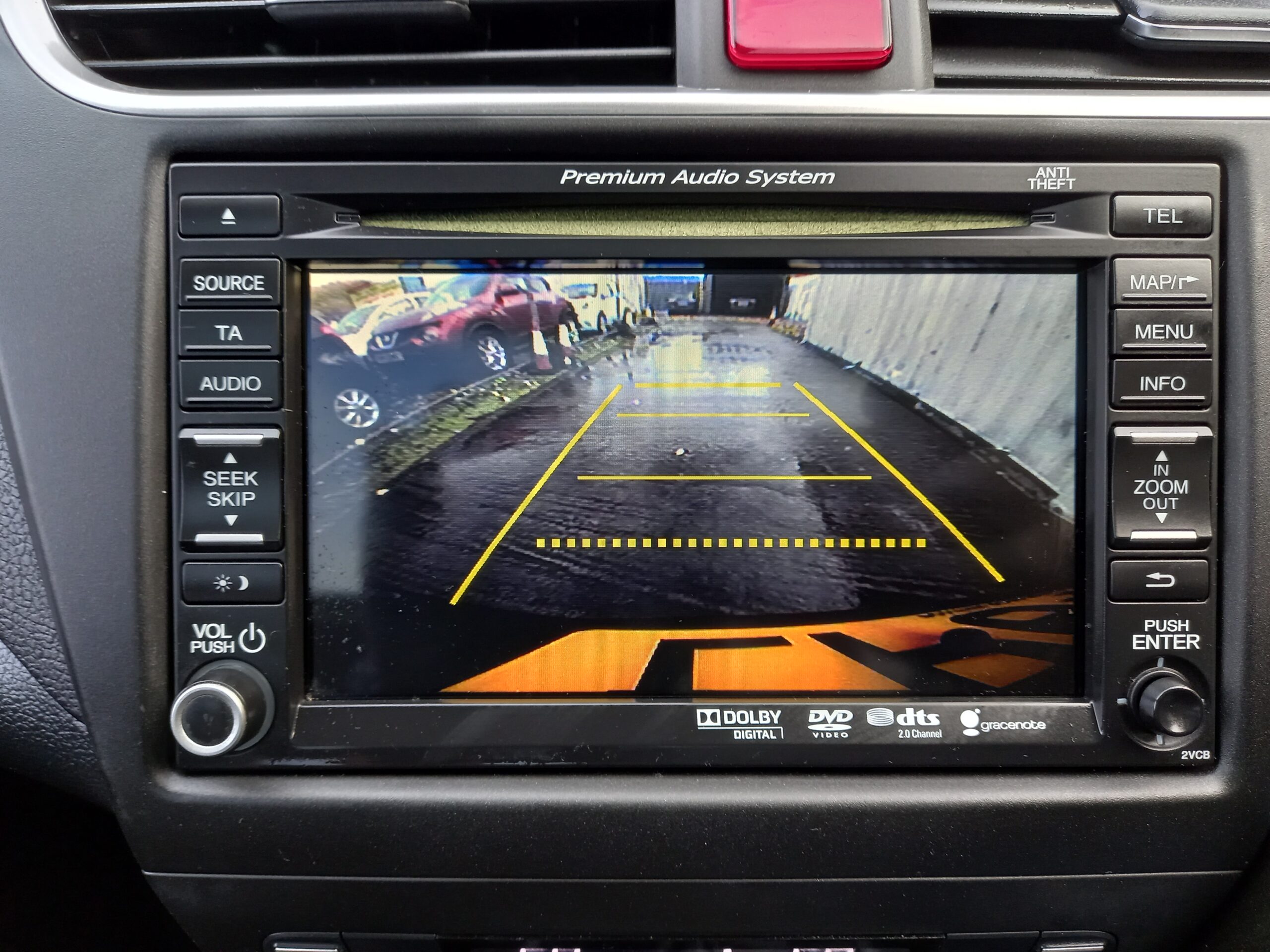 HONDA CIVIC 1.6 i-DTEC SR 5dr 2015 99,000 Miles Full Service History £20 Road Tax 3 Months Warranty - Image 32