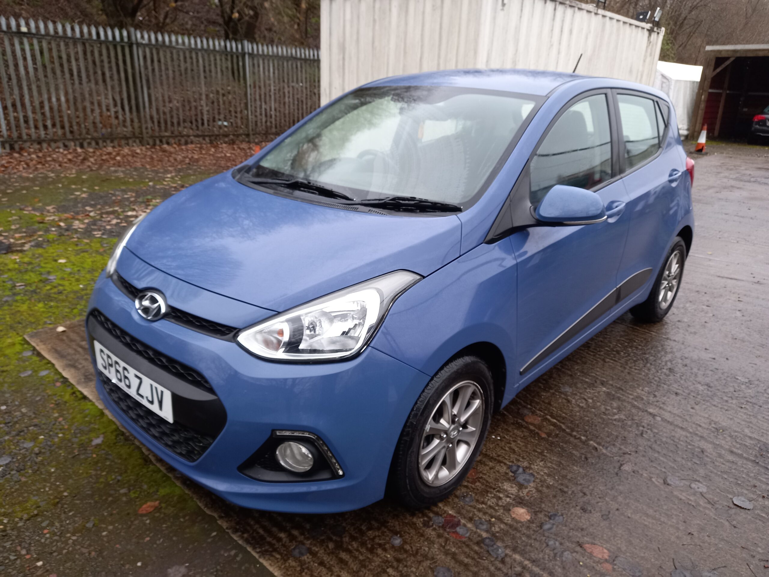 HYUNDAI I10 1.0 Premium 5dr 2016 36,000 Miles Service History £20 tax 3 Months Warranty - Image 3