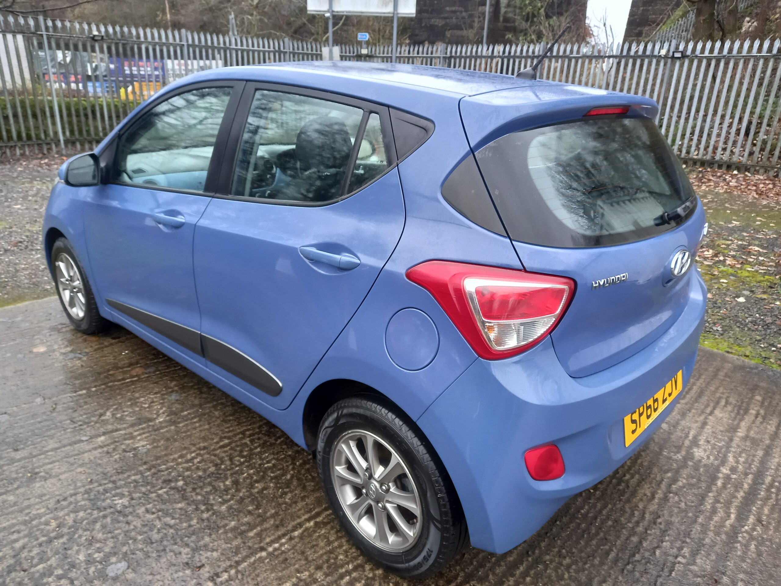 HYUNDAI I10 1.0 Premium 5dr 2016 36,000 Miles Service History £20 tax 3 Months Warranty - Image 4