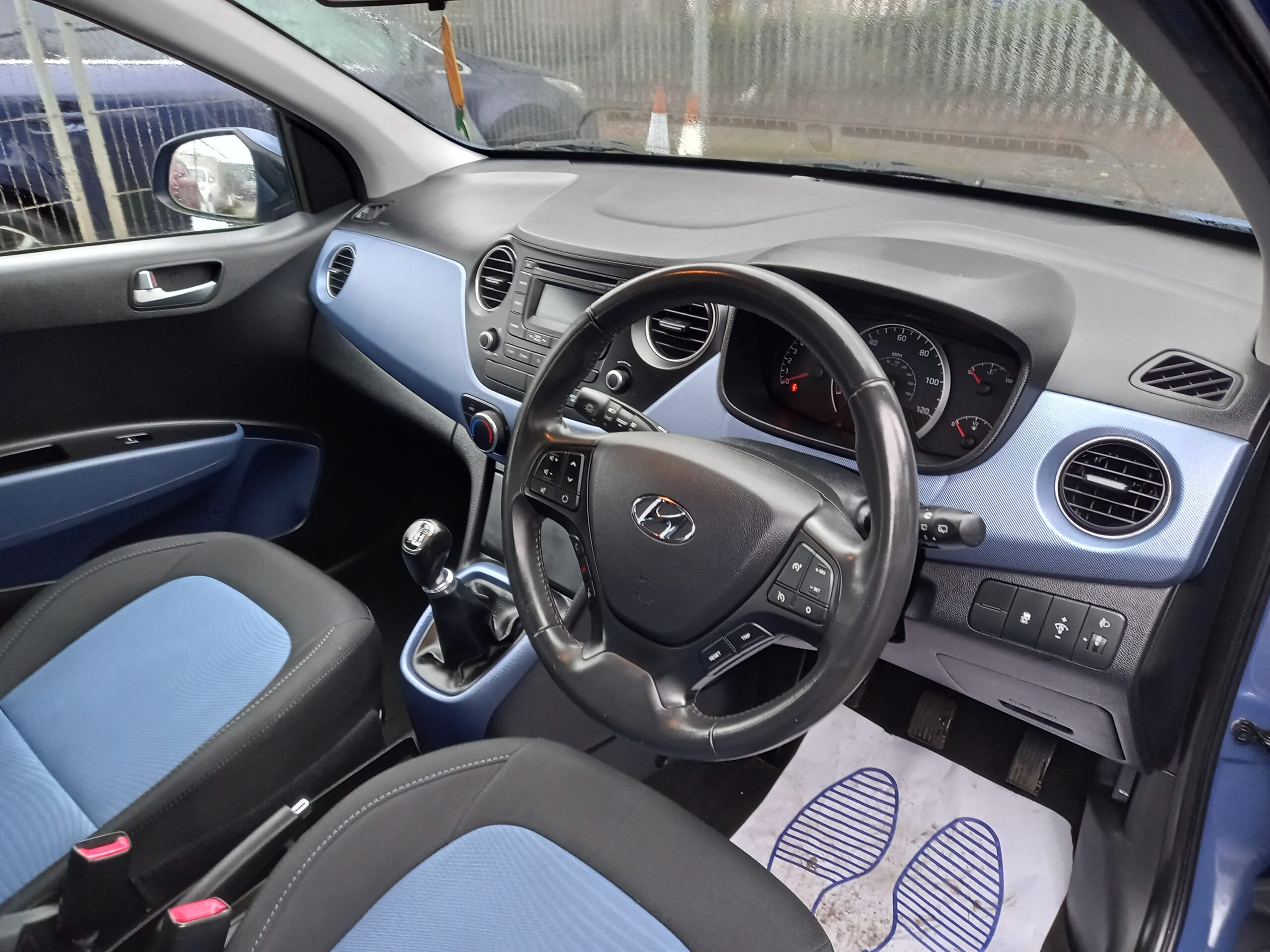 HYUNDAI I10 1.0 Premium 5dr 2016 36,000 Miles Service History £20 tax 3 Months Warranty - Image 13