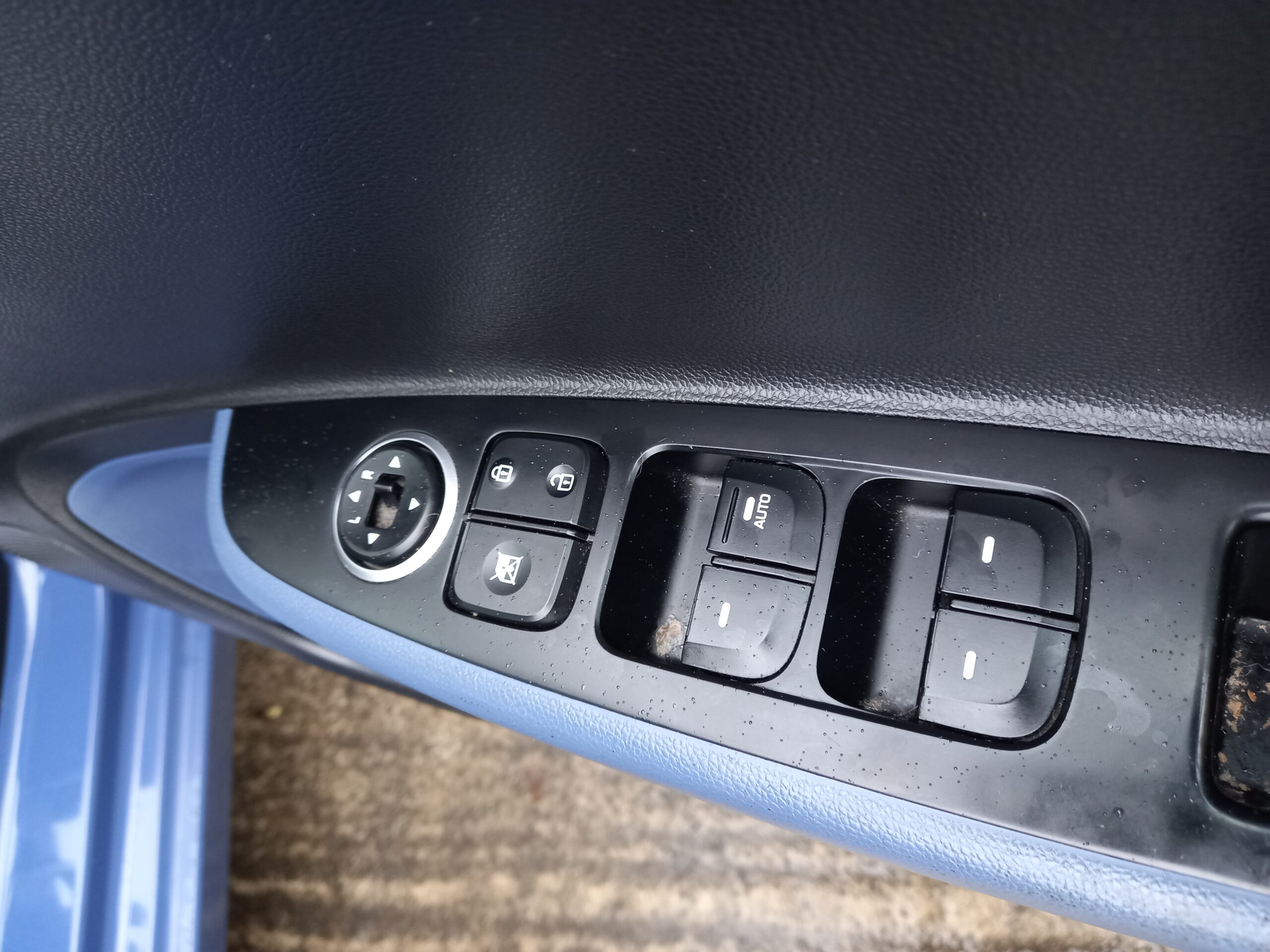 HYUNDAI I10 1.0 Premium 5dr 2016 36,000 Miles Service History £20 tax 3 Months Warranty - Image 34