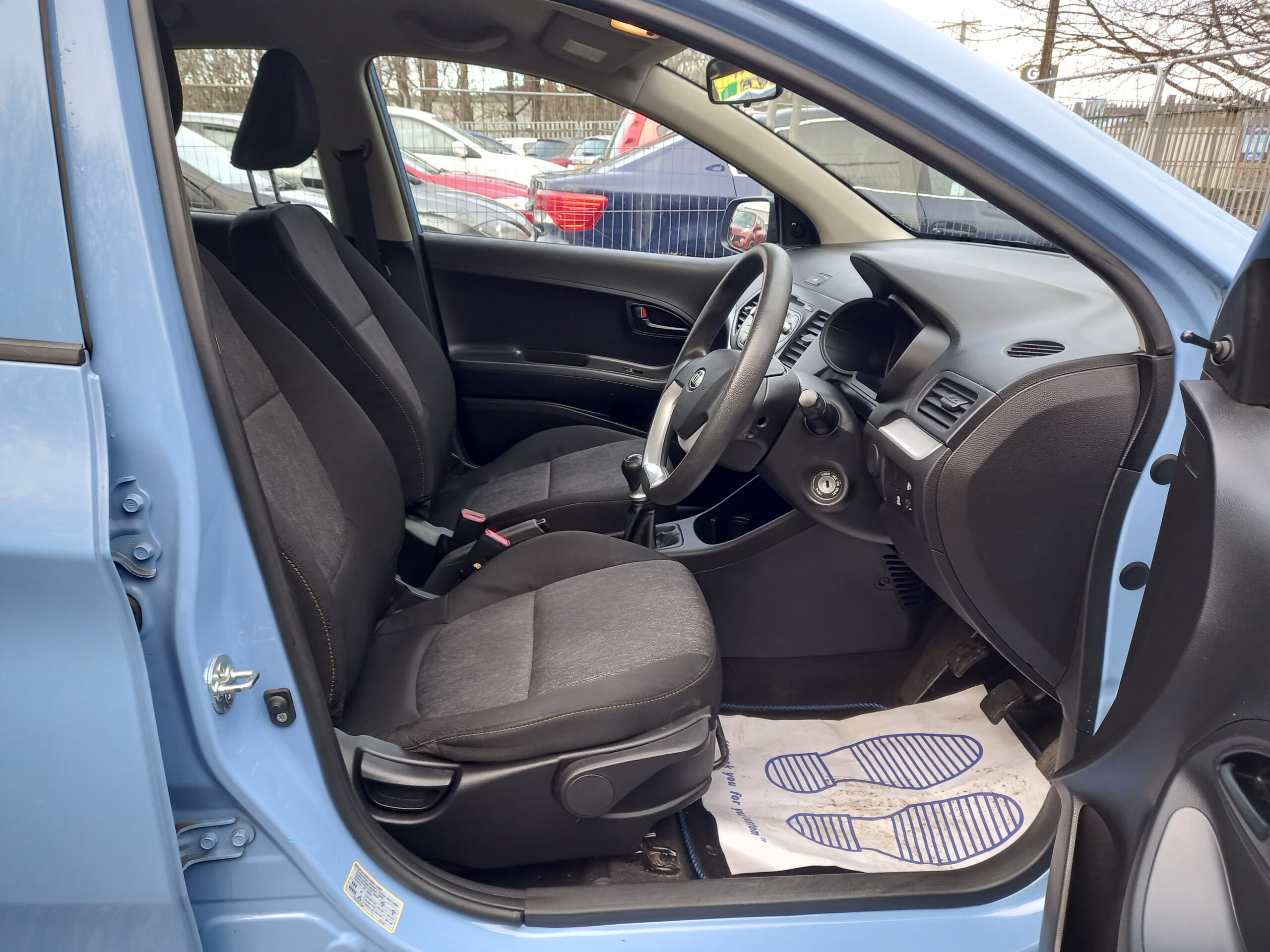 KIA PICANTO 1.0 1 Air 5dr 2012 62,000 Miles Full Service History £20 road tax 3 Months Warranty - Image 13