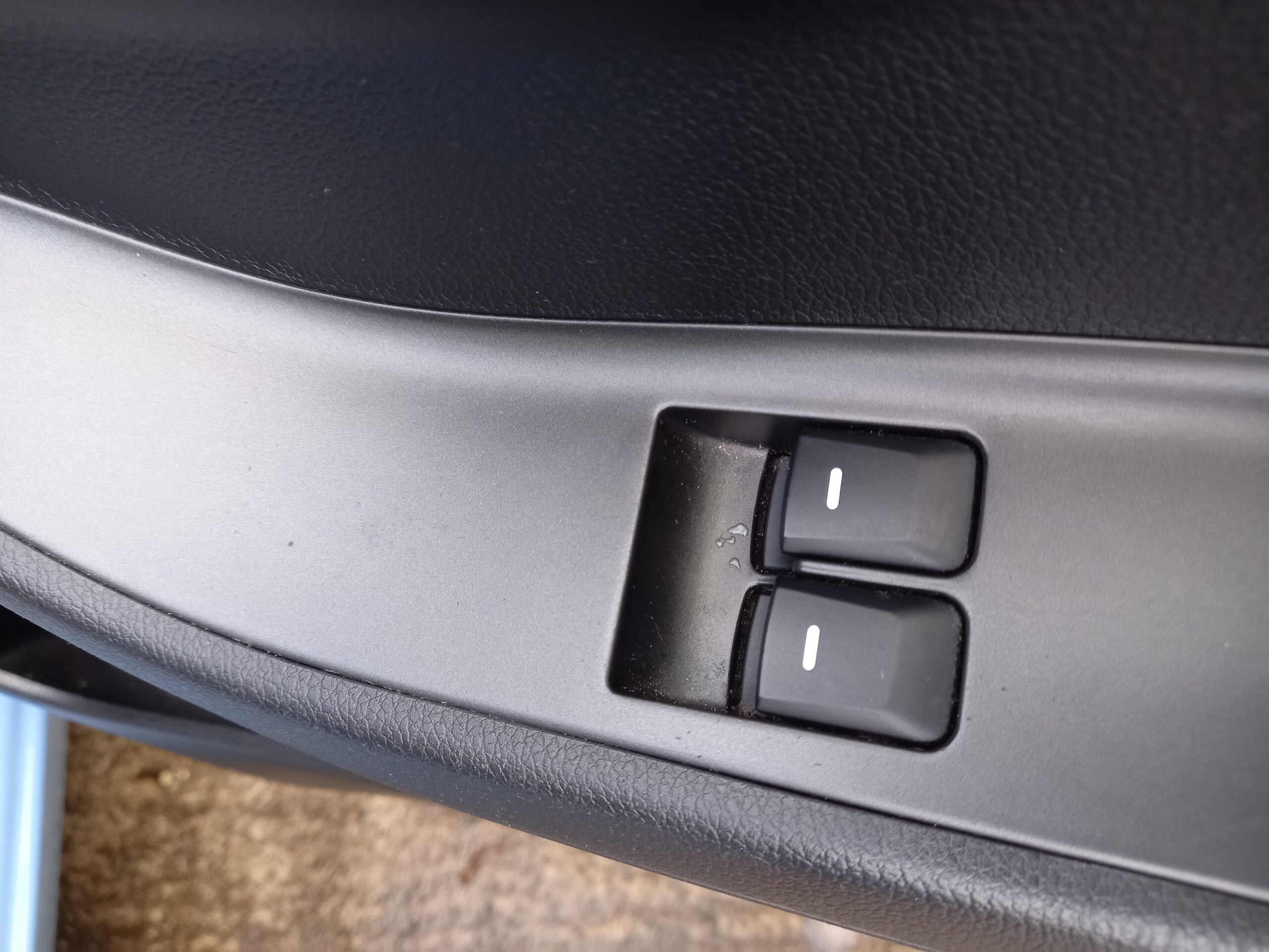 KIA PICANTO 1.0 1 Air 5dr 2012 62,000 Miles Full Service History £20 road tax 3 Months Warranty - Image 28