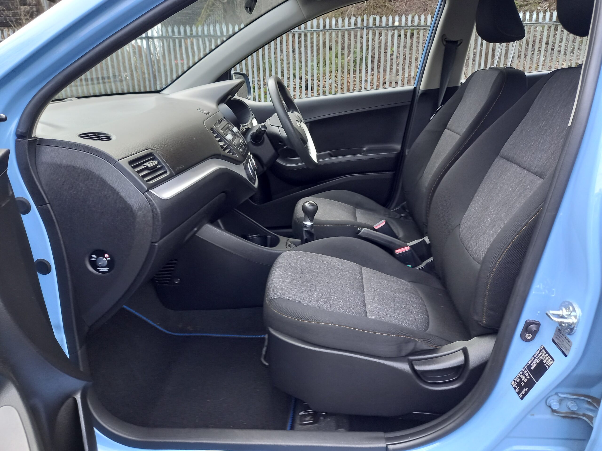 KIA PICANTO 1.0 1 Air 5dr 2012 62,000 Miles Full Service History £20 road tax 3 Months Warranty - Image 21