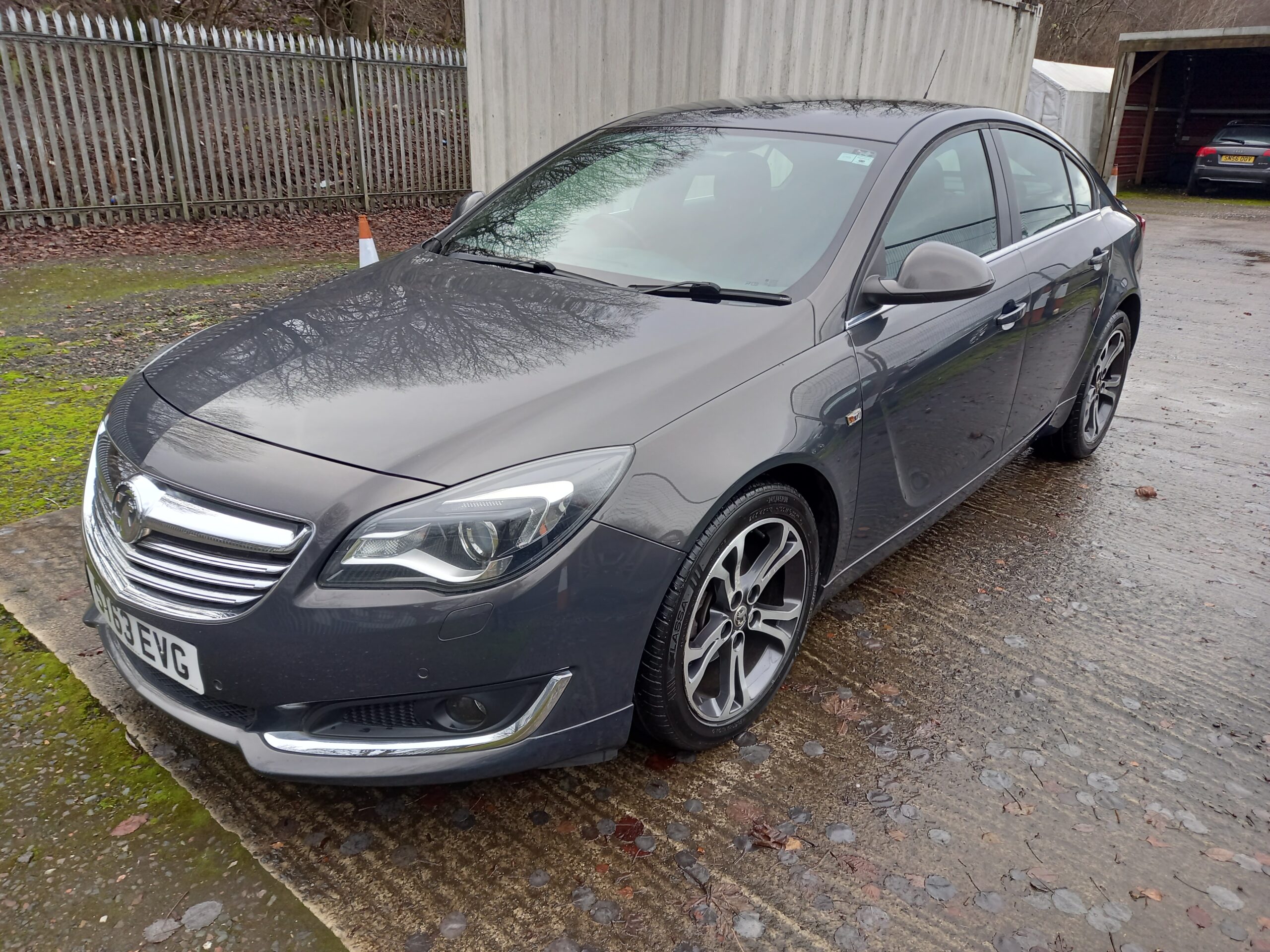 VAUXHALL INSIGNIA 2.0 CDTi ecoFLEX Limited Edition 5dr 2013 Full Service History £ road tax 3 Months Warranty - Image 3
