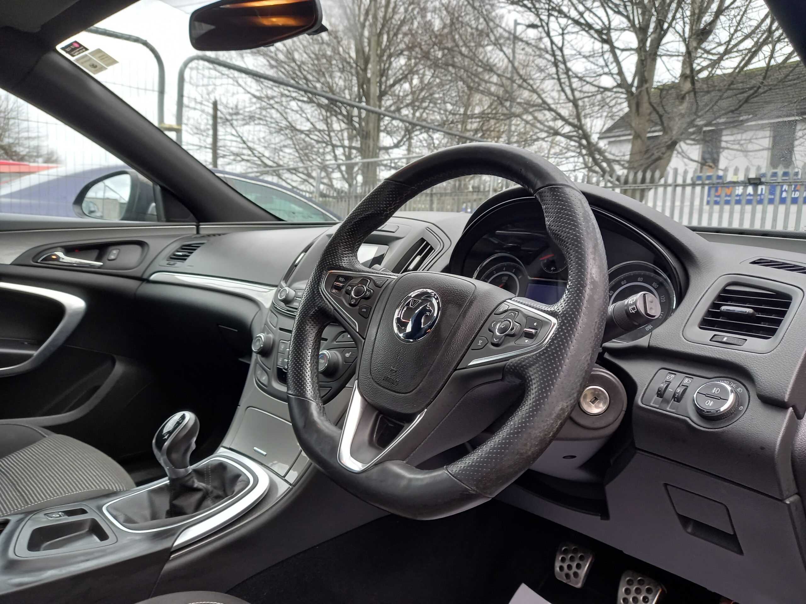 VAUXHALL INSIGNIA 2.0 CDTi ecoFLEX Limited Edition 5dr 2013 Full Service History £ road tax 3 Months Warranty - Image 12