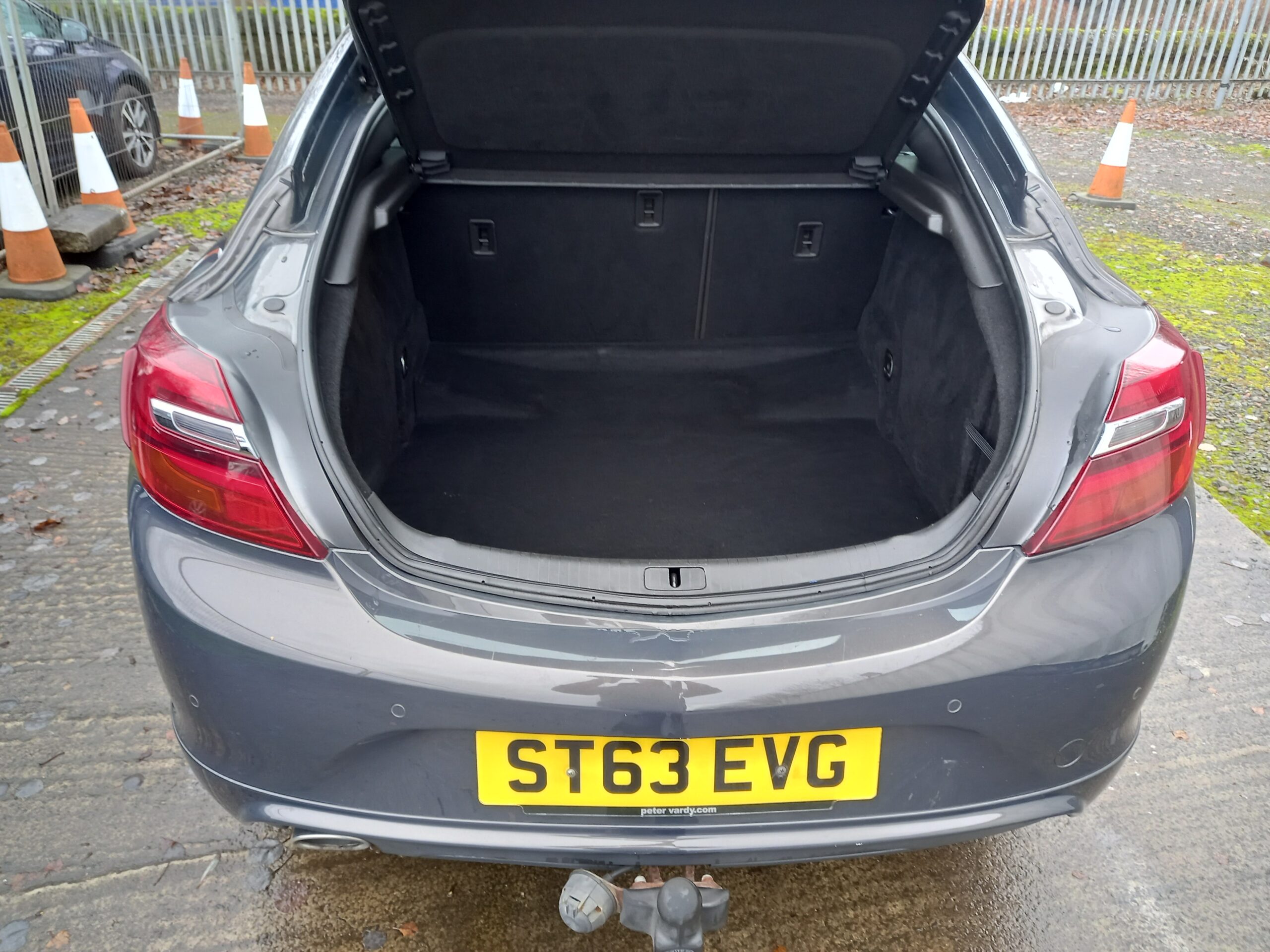 VAUXHALL INSIGNIA 2.0 CDTi ecoFLEX Limited Edition 5dr 2013 Full Service History £ road tax 3 Months Warranty - Image 34