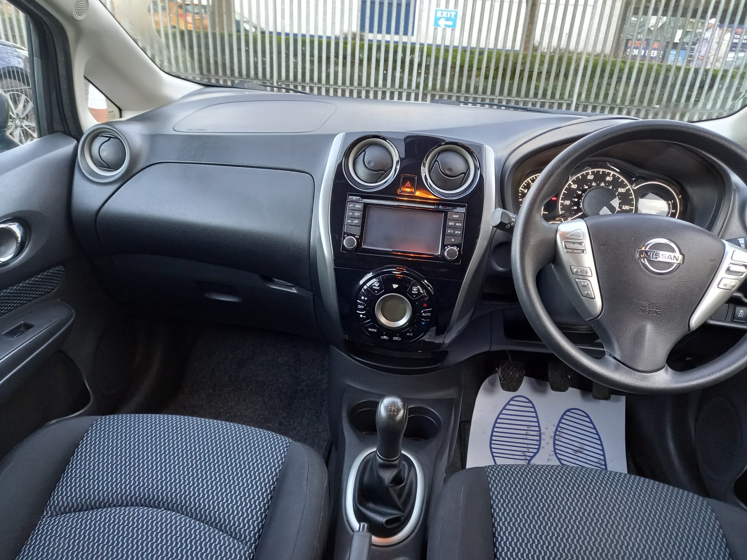 NISSAN NOTE 1.2 Acenta Premium 5dr 2013 47,000 Miles Full Service History £20 road tax 3 Months Warranty - Image 16