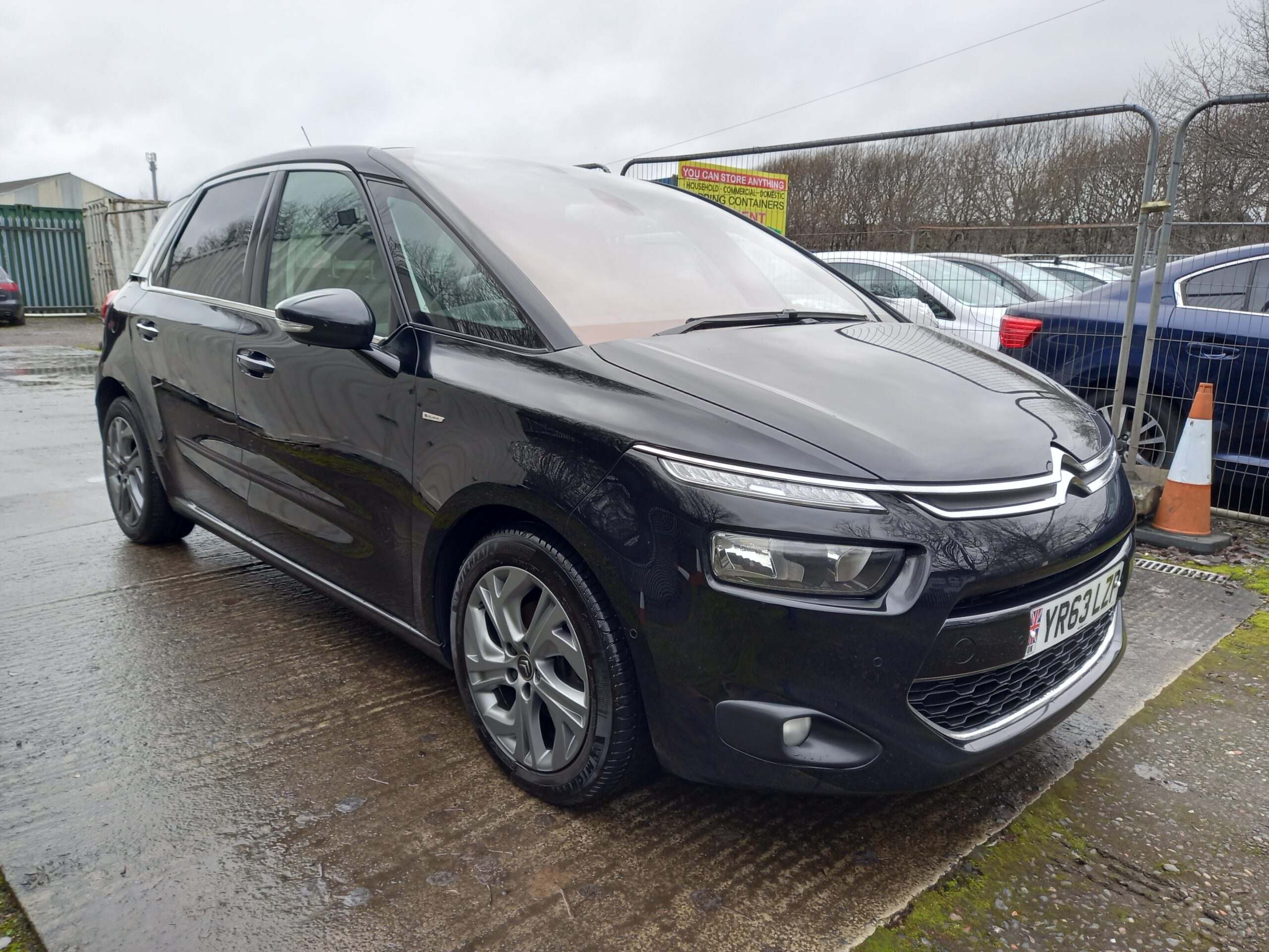 CITROEN C4 PICASSO 1.6 e-HDi 115 Airdream Exclusive+ 5dr 2013 Full Service History 3 Months Warranty - Image 9