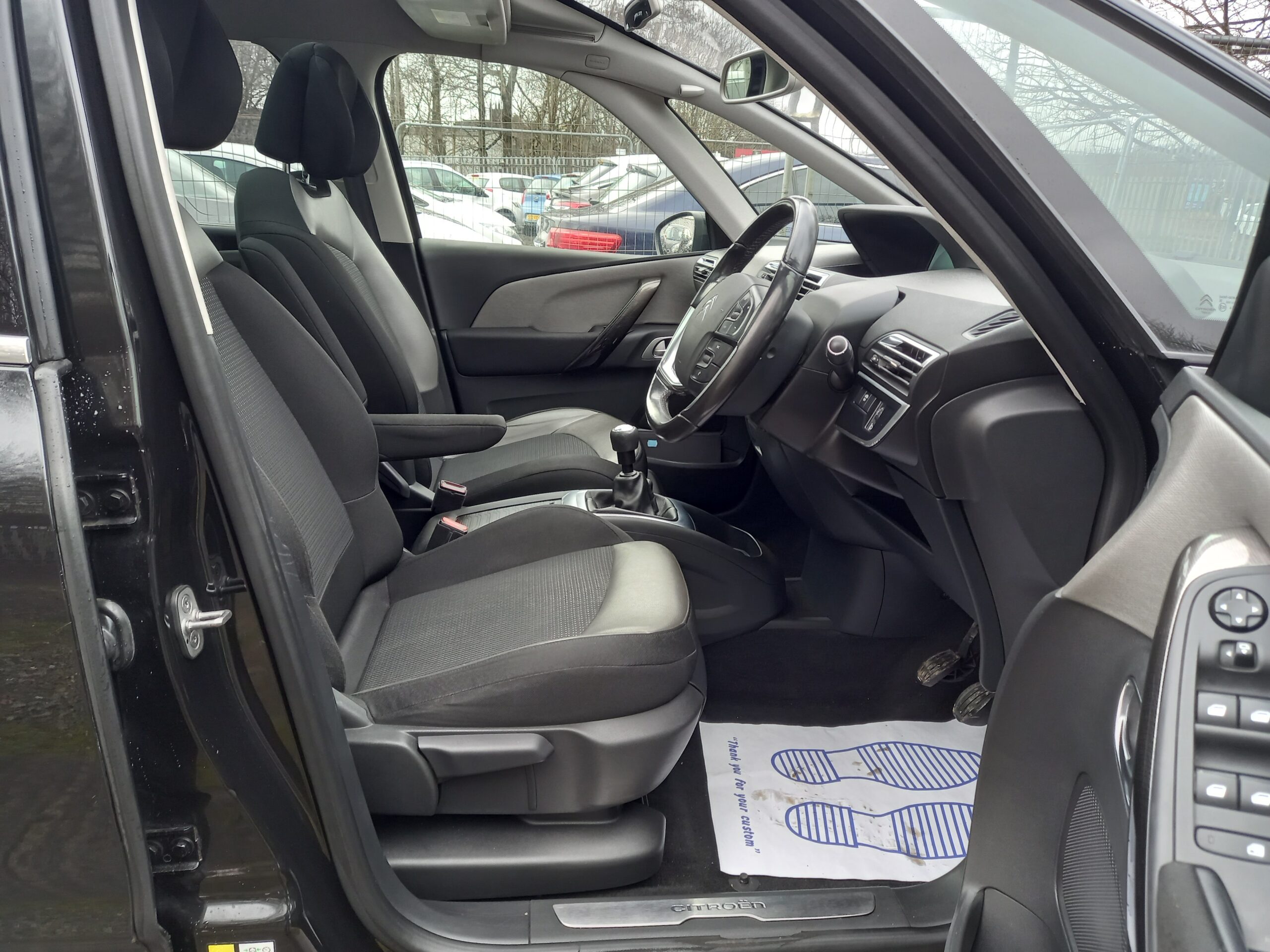 CITROEN C4 PICASSO 1.6 e-HDi 115 Airdream Exclusive+ 5dr 2013 Full Service History 3 Months Warranty - Image 15