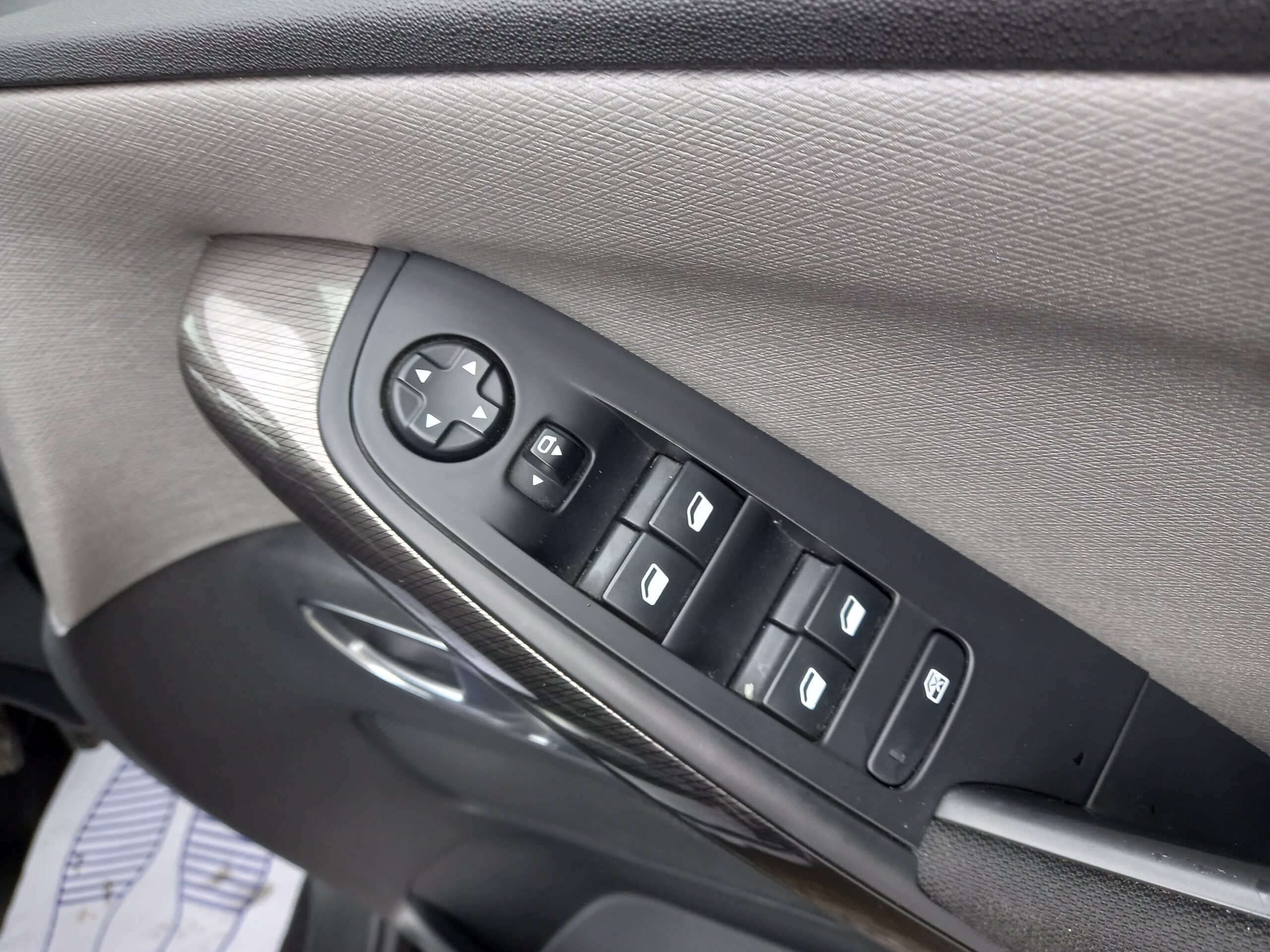 CITROEN C4 PICASSO 1.6 e-HDi 115 Airdream Exclusive+ 5dr 2013 Full Service History 3 Months Warranty - Image 45