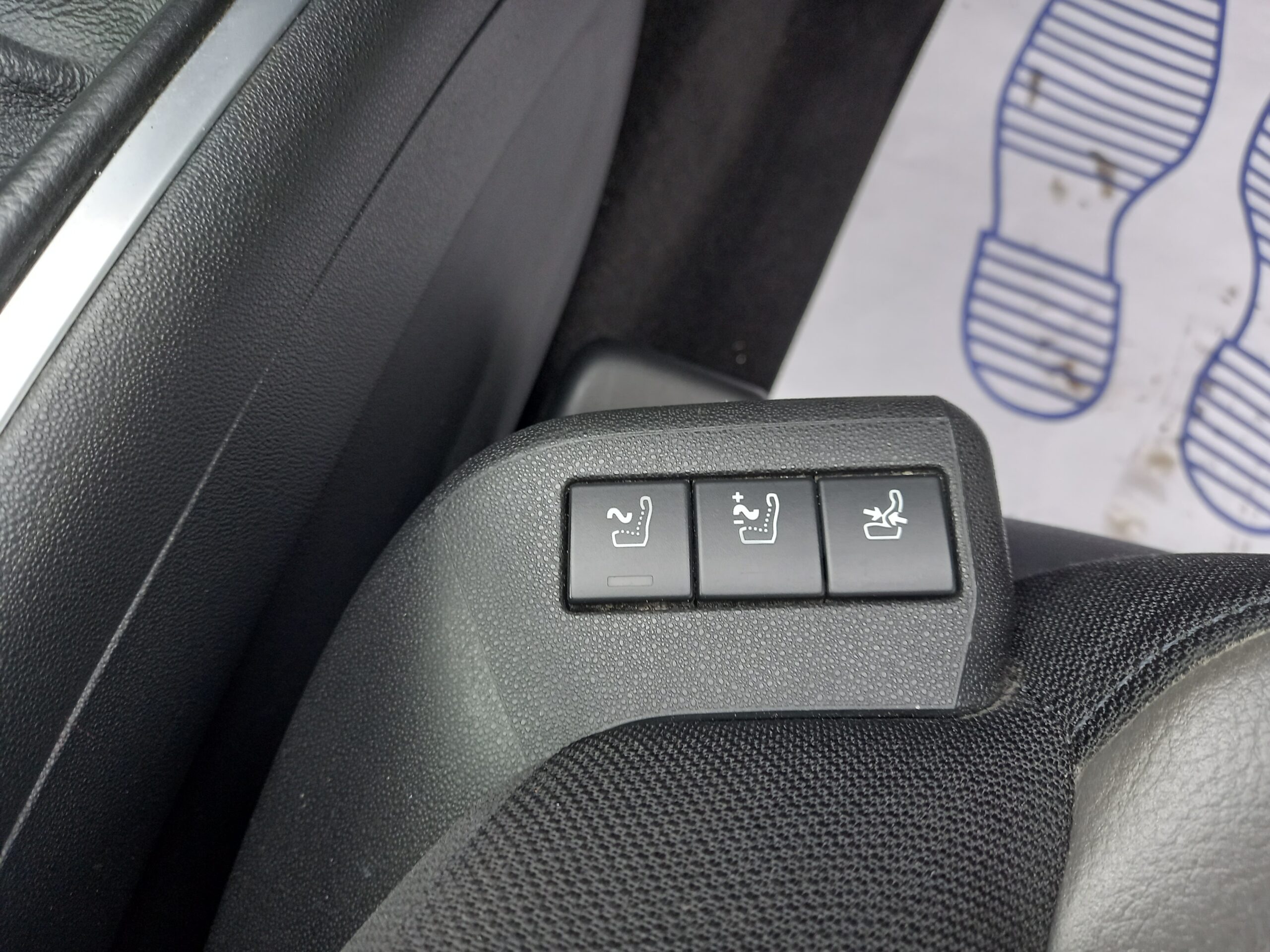 CITROEN C4 PICASSO 1.6 e-HDi 115 Airdream Exclusive+ 5dr 2013 Full Service History 3 Months Warranty - Image 43