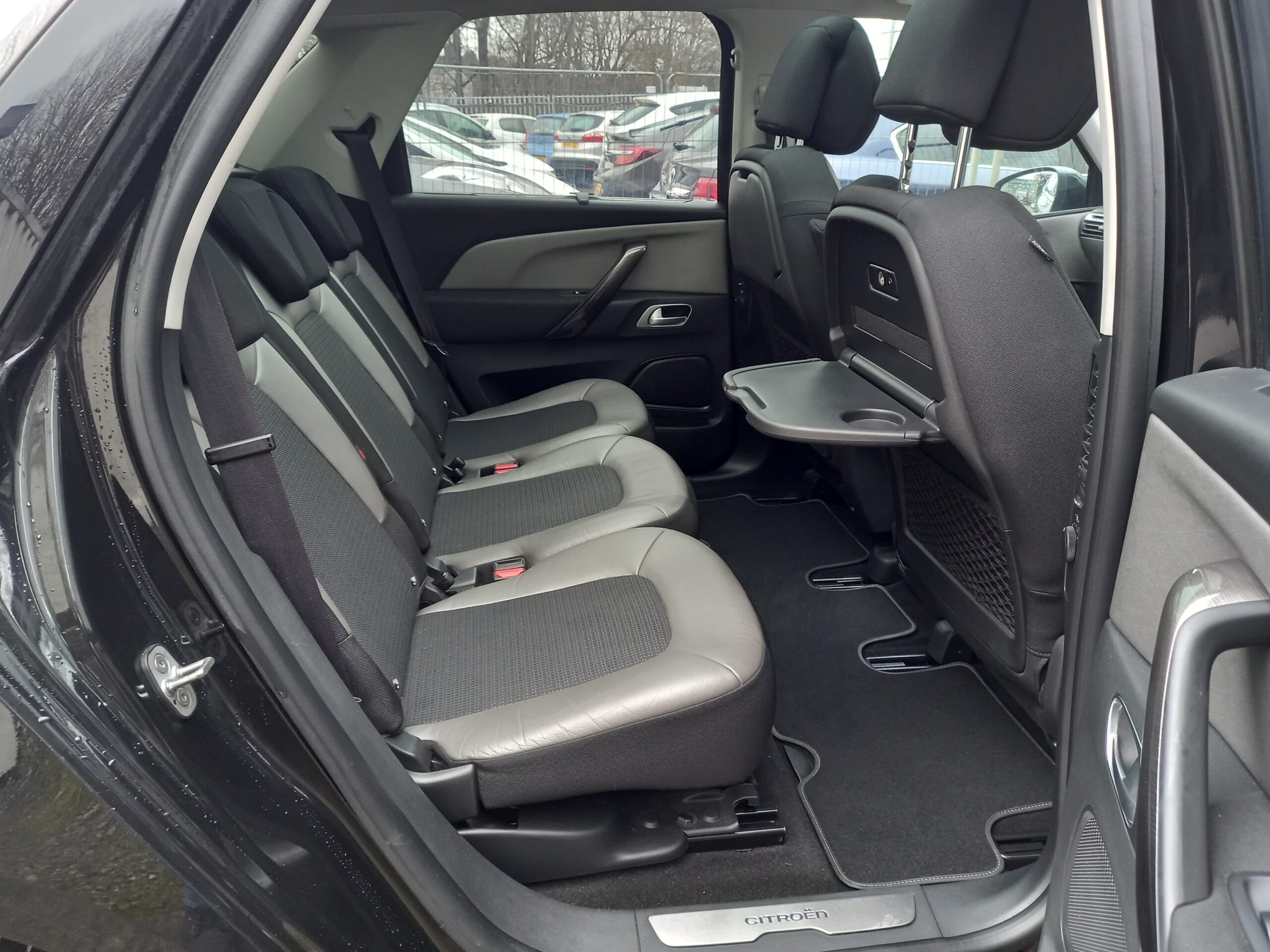 CITROEN C4 PICASSO 1.6 e-HDi 115 Airdream Exclusive+ 5dr 2013 Full Service History 3 Months Warranty - Image 17