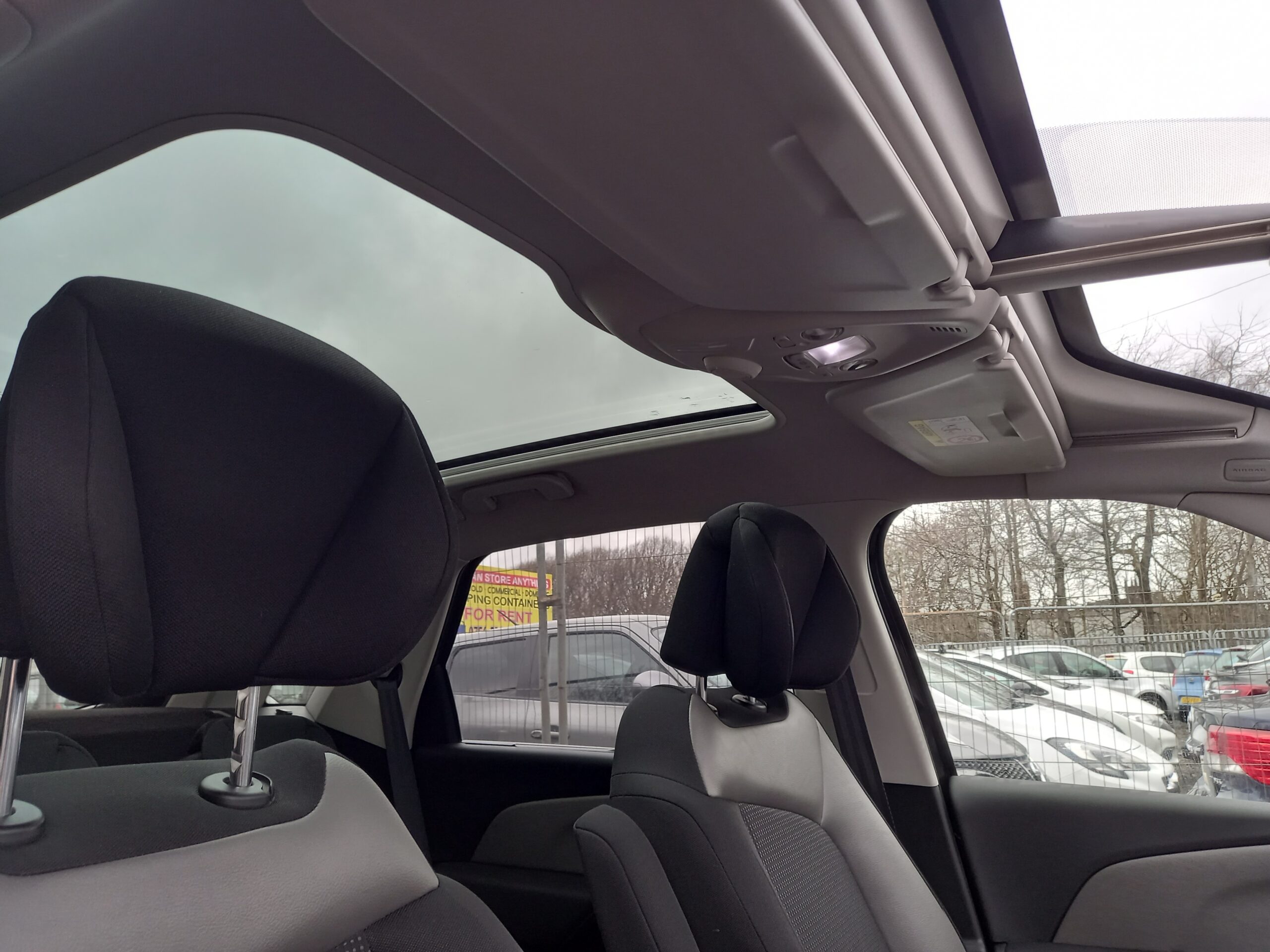 CITROEN C4 PICASSO 1.6 e-HDi 115 Airdream Exclusive+ 5dr 2013 Full Service History 3 Months Warranty - Image 39