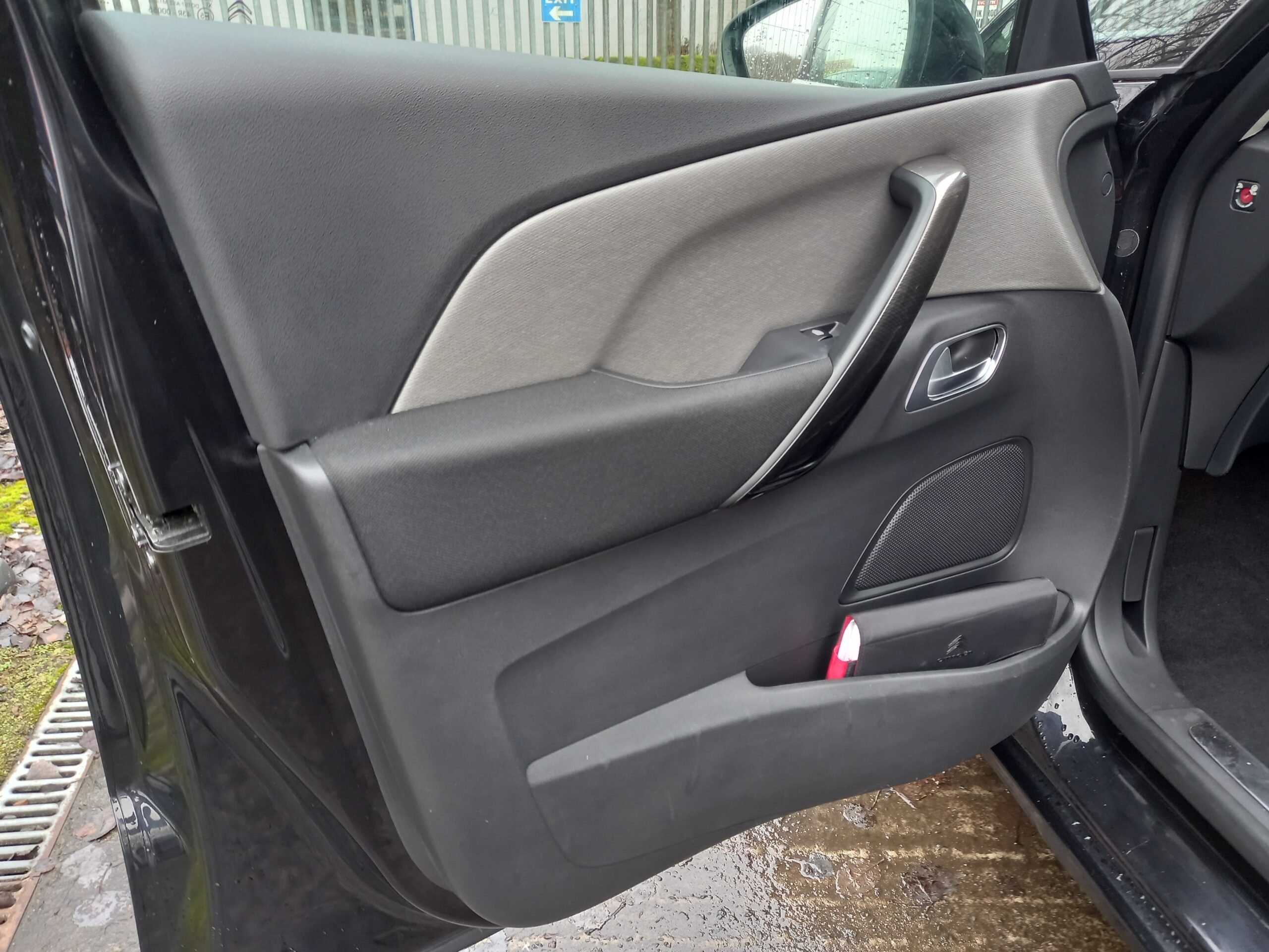 CITROEN C4 PICASSO 1.6 e-HDi 115 Airdream Exclusive+ 5dr 2013 Full Service History 3 Months Warranty - Image 40