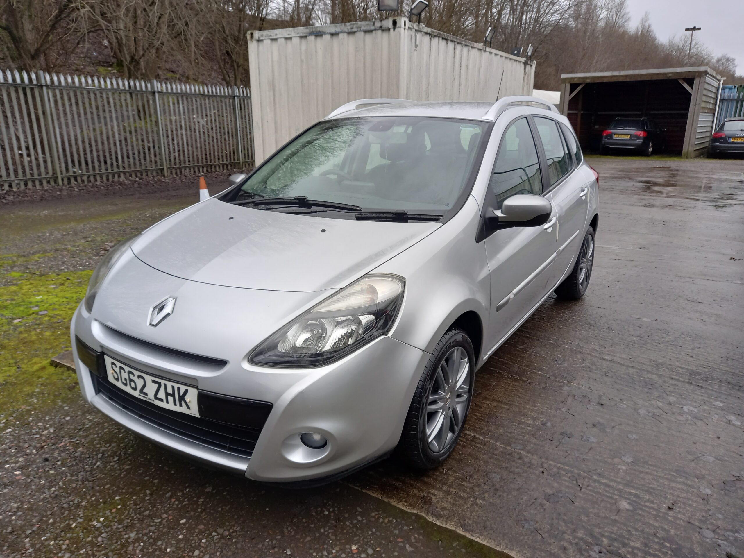 RENAULT CLIO 1.2 16V Dynamique TomTom 5dr 2012 60,000 Miles Service History 3 Months Warranty - Image 2