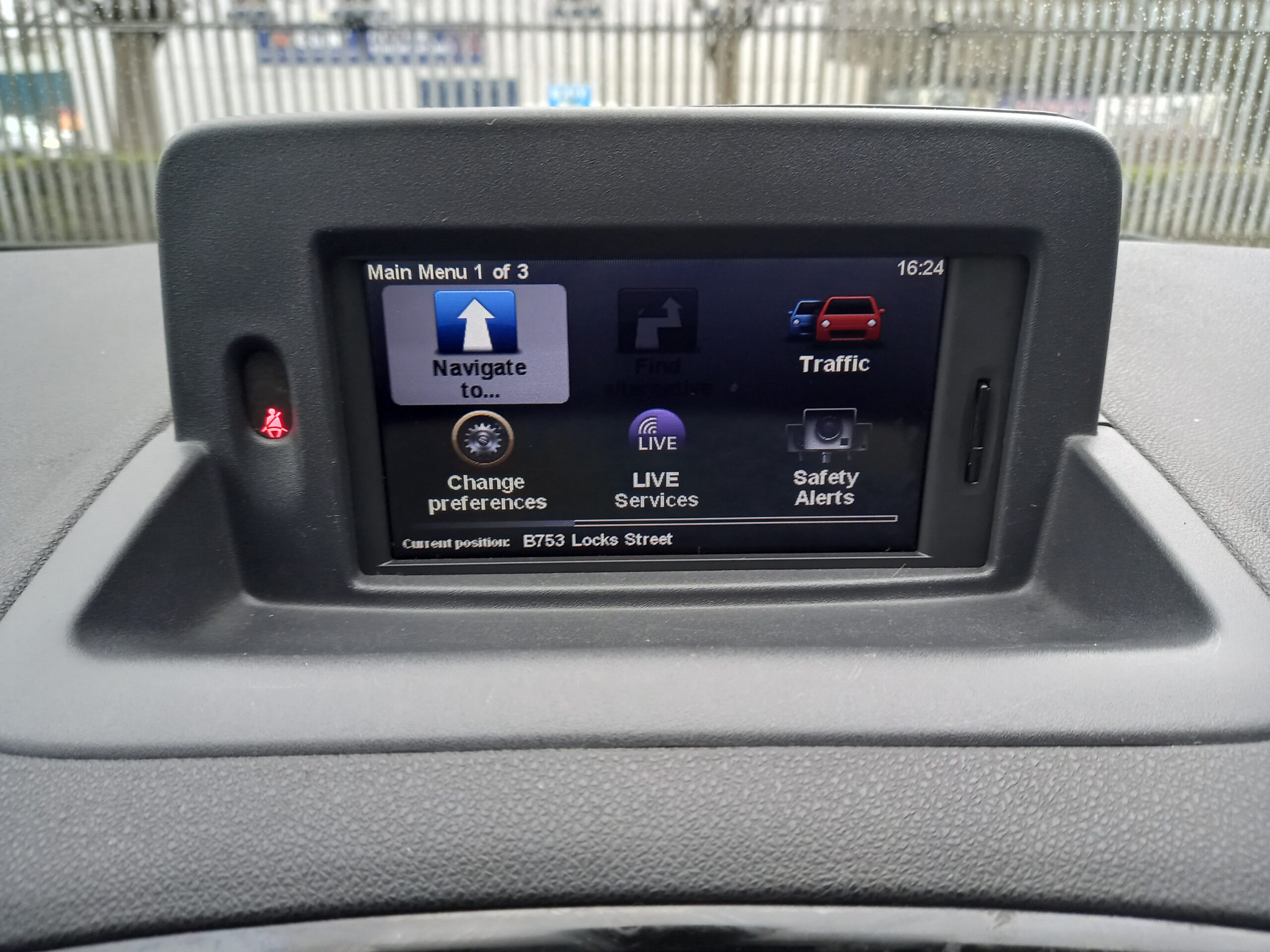 RENAULT CLIO 1.2 16V Dynamique TomTom 5dr 2012 60,000 Miles Service History 3 Months Warranty - Image 25