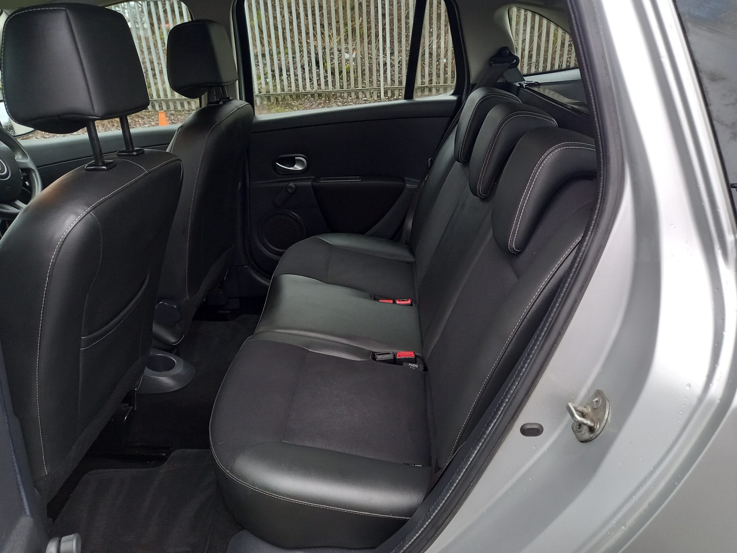 RENAULT CLIO 1.2 16V Dynamique TomTom 5dr 2012 60,000 Miles Service History 3 Months Warranty - Image 18